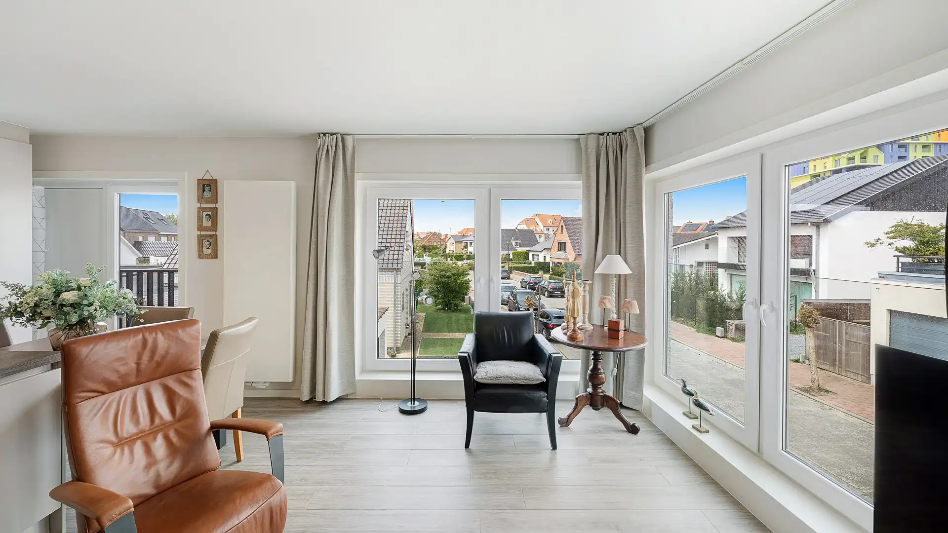 Gerenoveerd appartement met twee kamers en open zichten te Heist foto 4