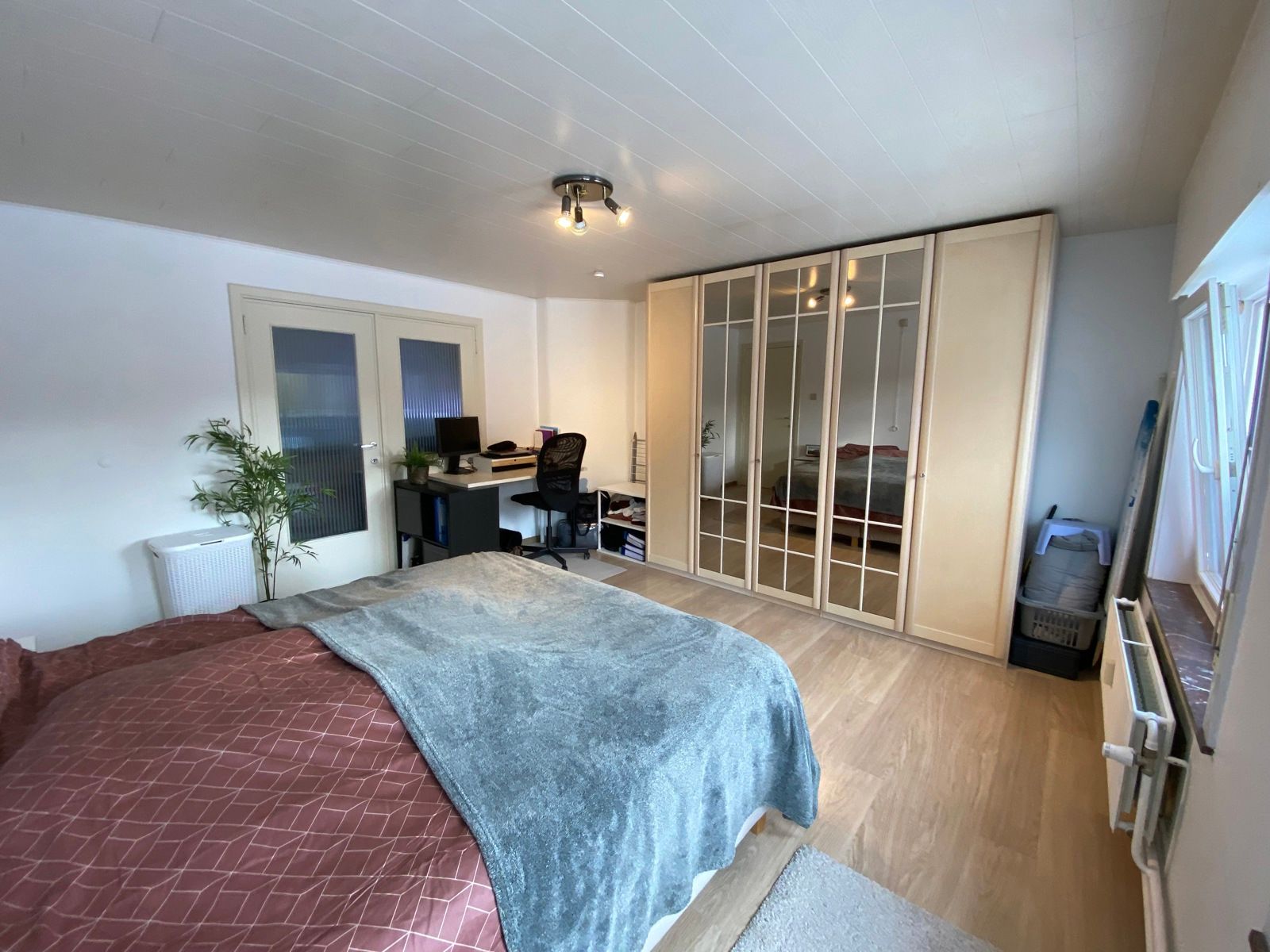 Opbrengsteigendom 2 appartementen en 2 commerciële ruimtes foto 12