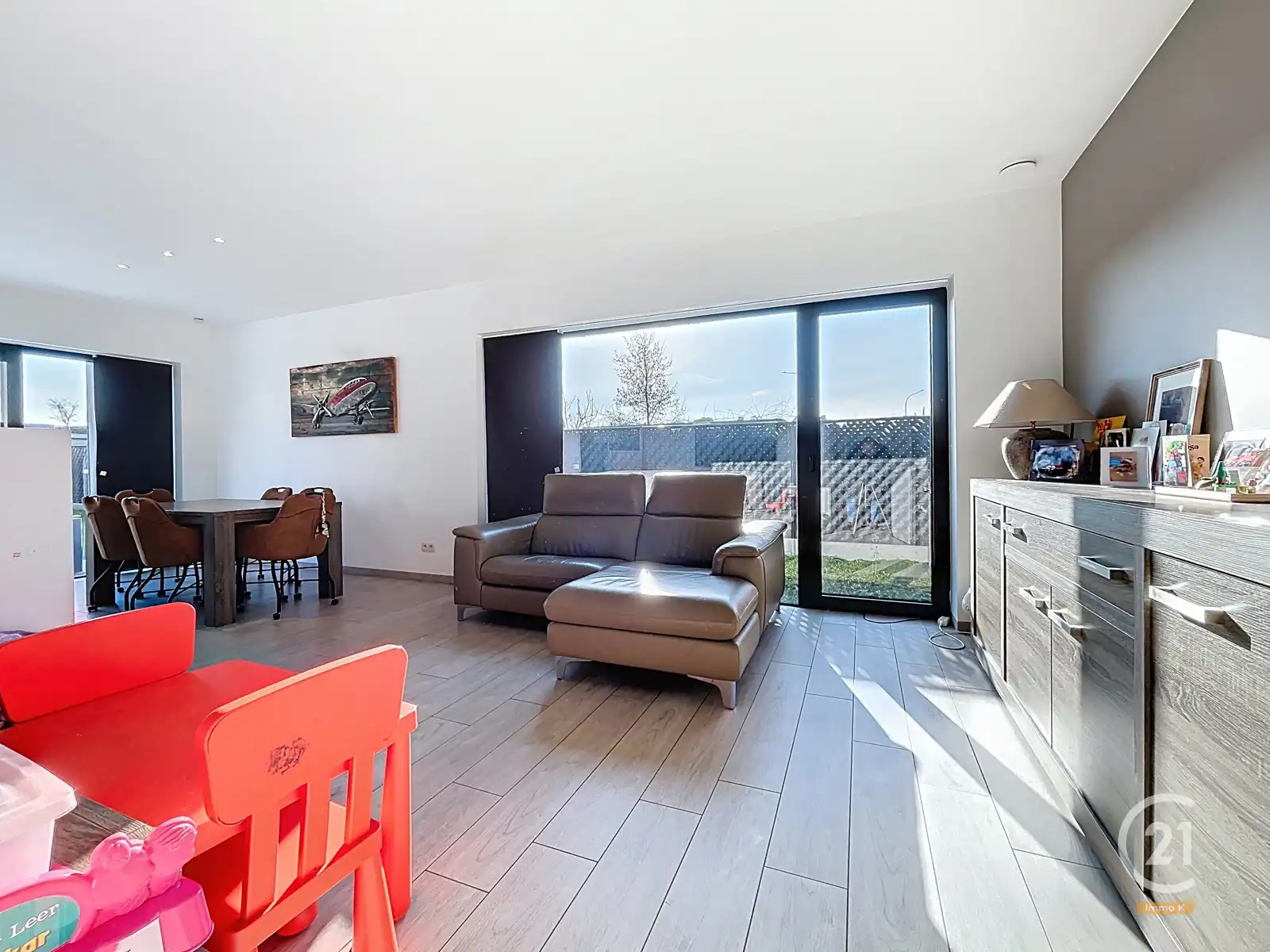 Recente en instapklare starterswoning in een rustige buurt. foto 4