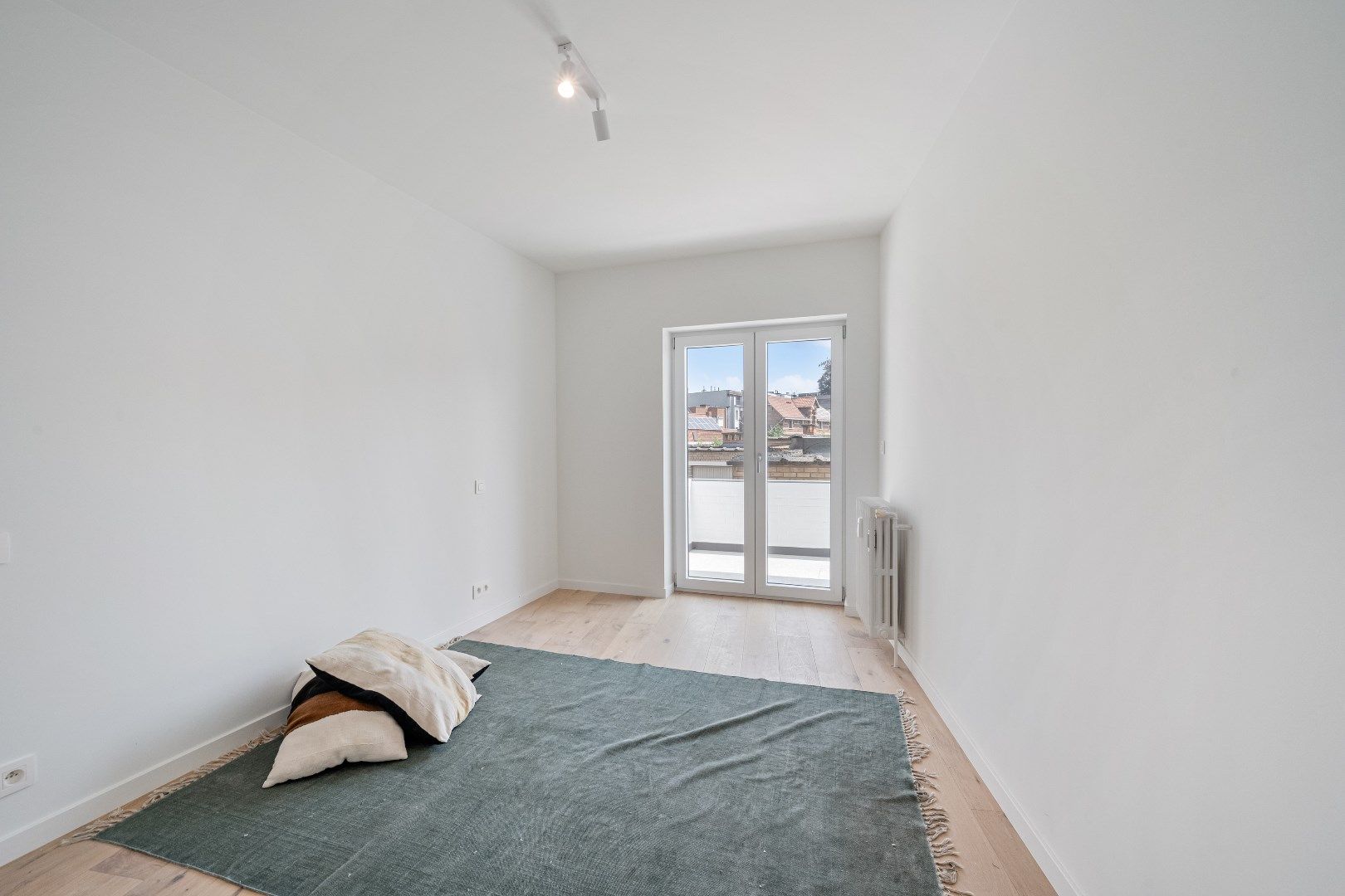 Knap gerenoveerd 2-slaapkamer-appartement in centrum van Kortrijk foto 11