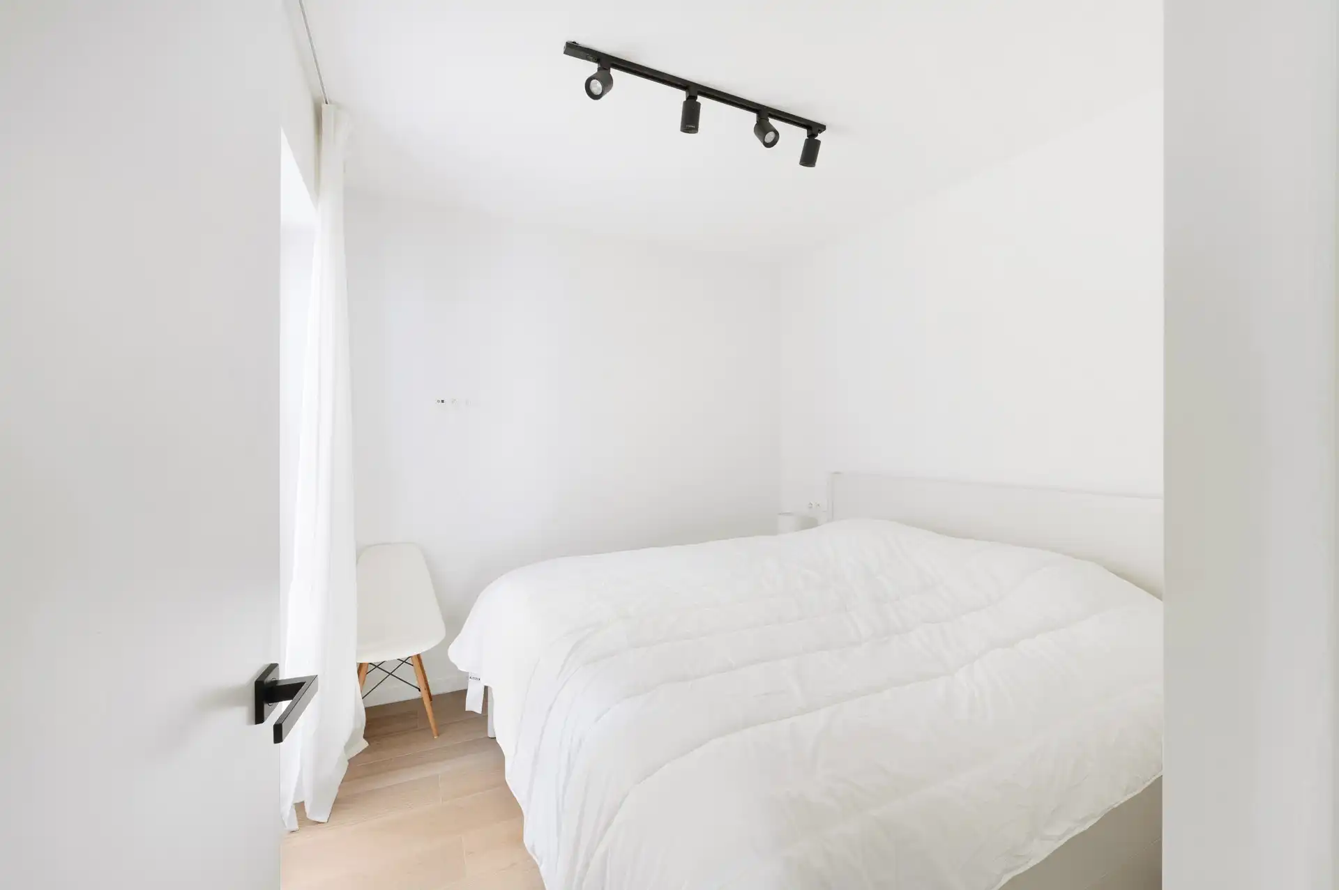 Gemeubeld: nieuwbouw appartement met zijdelings zeezicht! foto 17