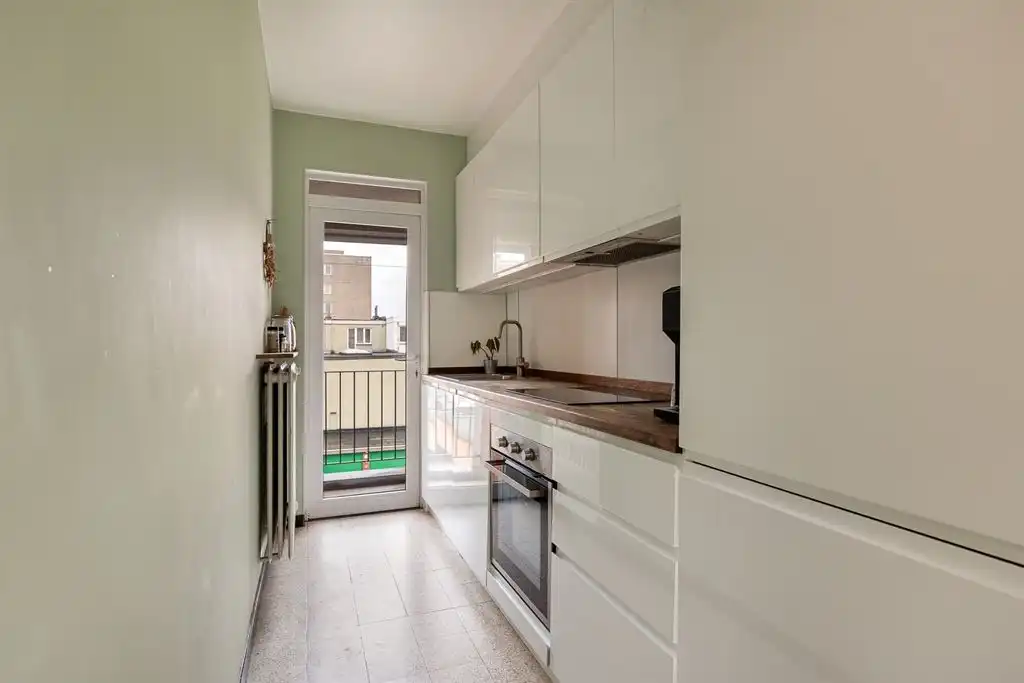 Instapklaar en lichtrijk 1-slaapkamerappartement in kleinschalig gebouw foto 7