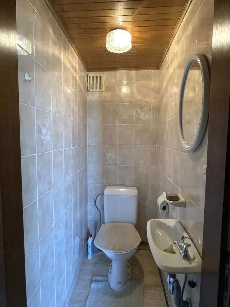 Karaktervolle vrijstaande villa met 5 slaapkamers en mooie tuin foto 11