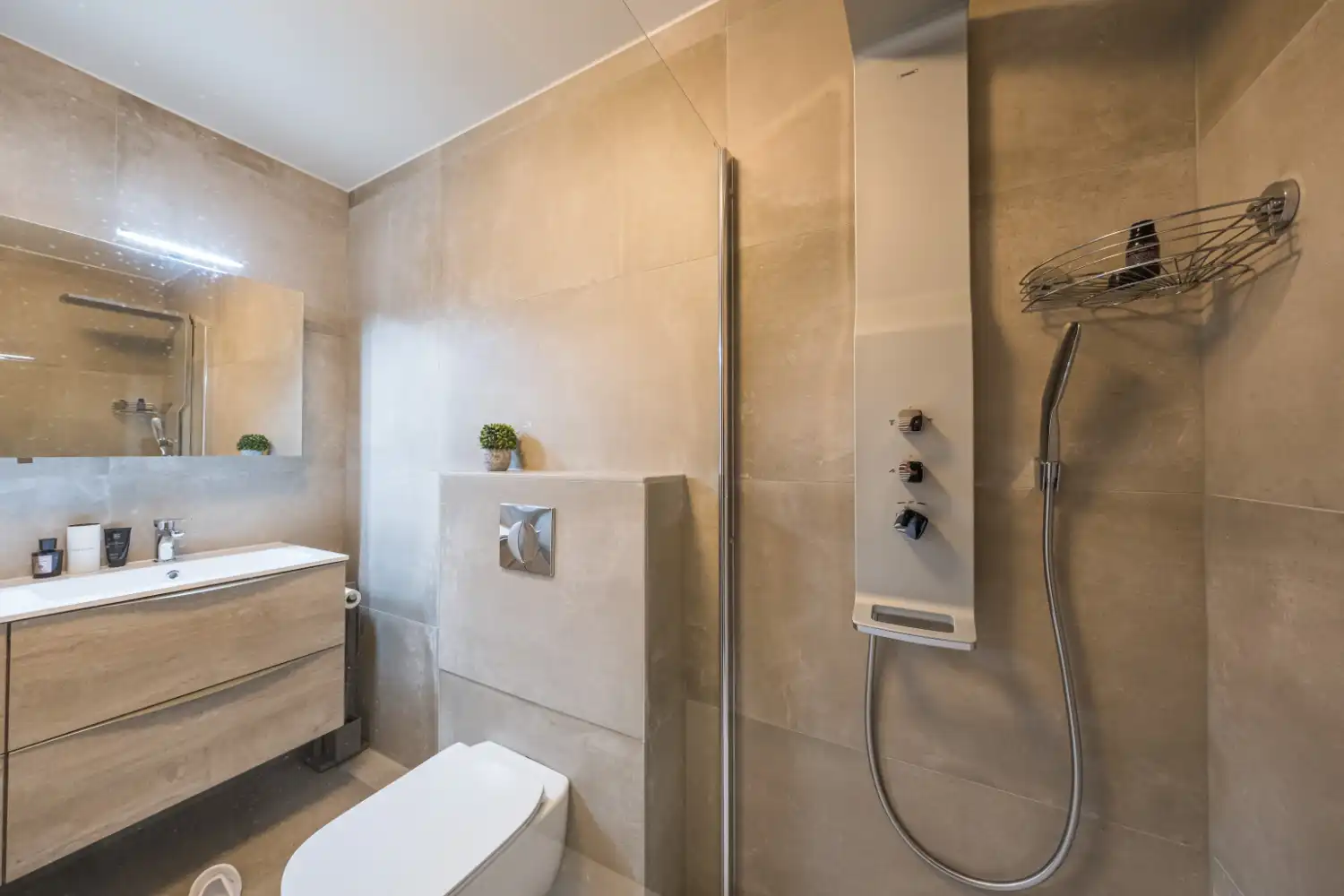 Ruim en jong appartement op centrale ligging! foto 27