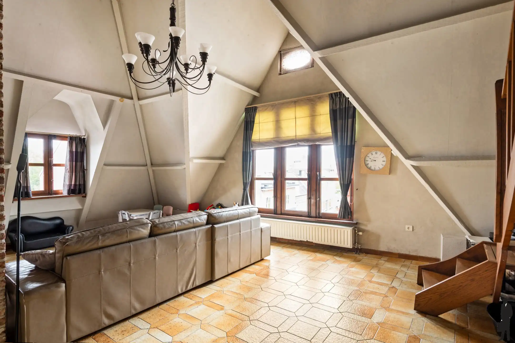 Ruime en karaktervolle duplex met 4 slaapkamers in Duffel foto 5