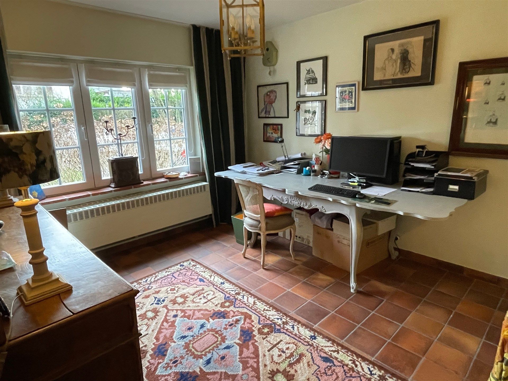 Prachtig midden in het groen gelegen villa in landelijke stijl met tuin en garage. foto 26