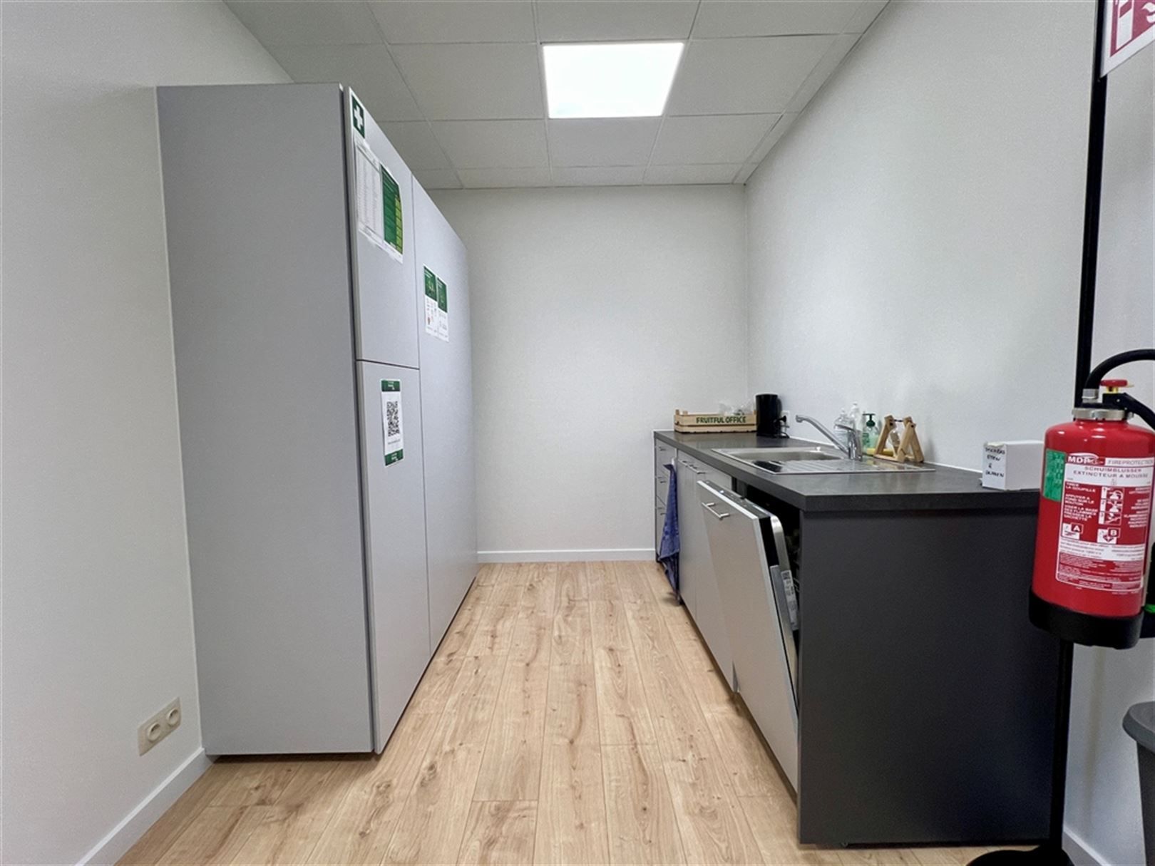 Vlot bereikbare kantoren aan op-en afrit van de E40 foto 11