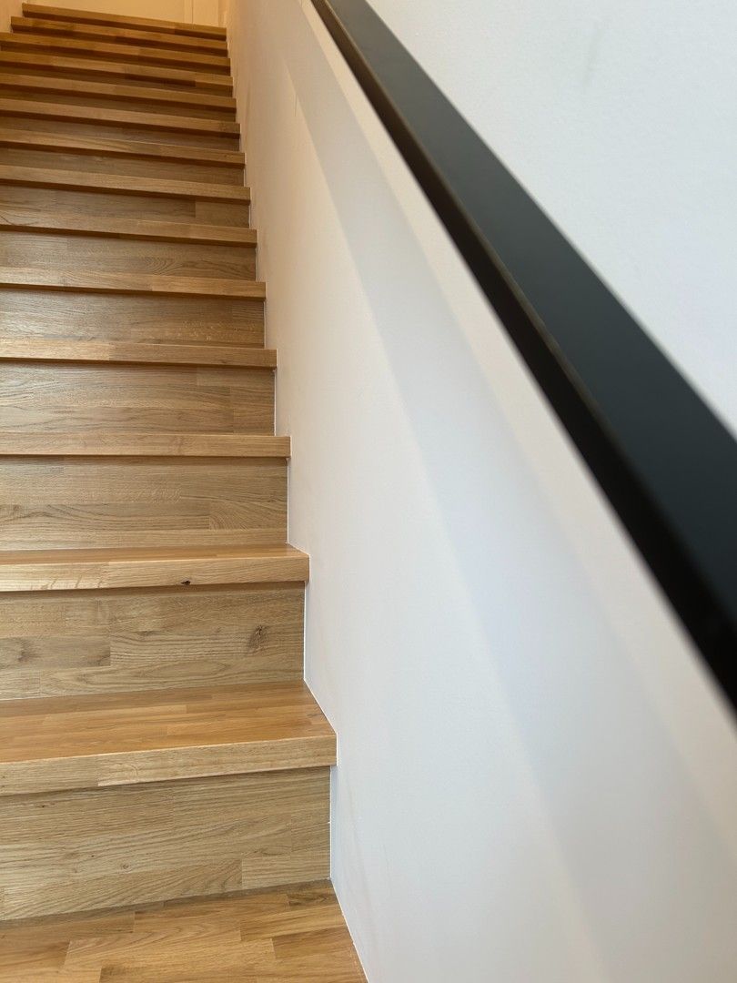 Volledig gerenoveerd duplex-appartement met 3 ruime slaapkamers te centrum Tielt! foto 7