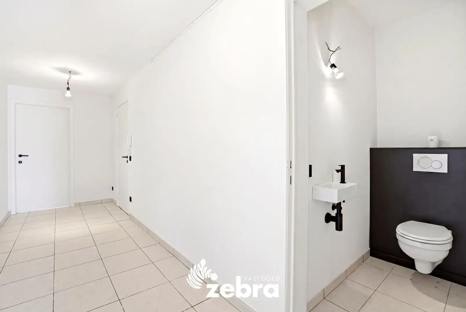 Zeer ruim appartement (137 m²) te koop met dubbele garage in het hartje van Tielt! foto 26