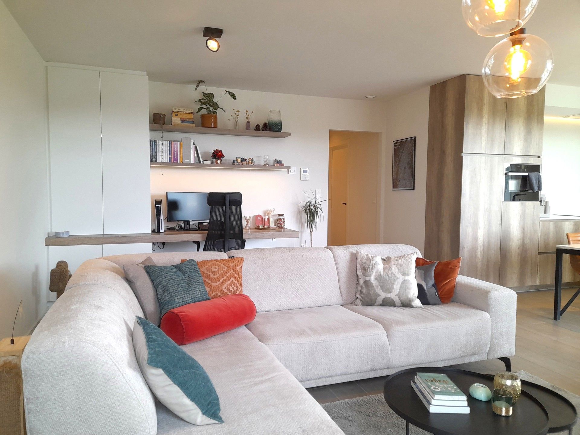 Mooi 2-slpk-appartement met terras foto 7