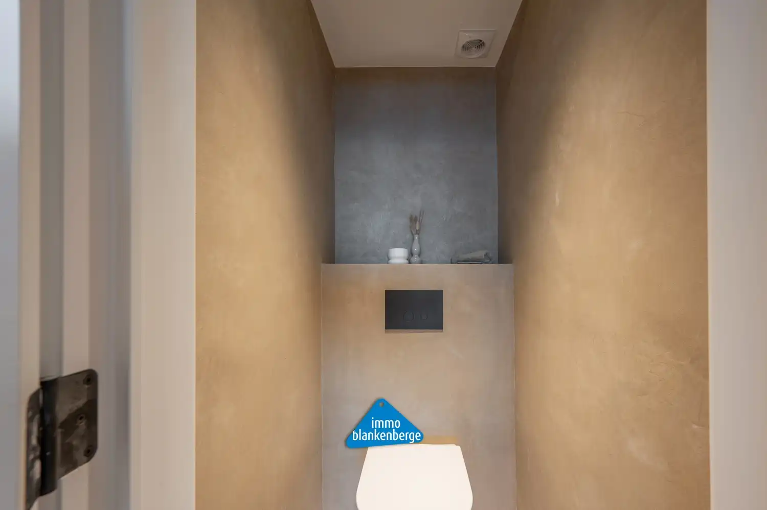 Luxueus appartement met 3 slaapkamers op de Zeedijk in Blankenberge met adembenemend zeezicht foto 27