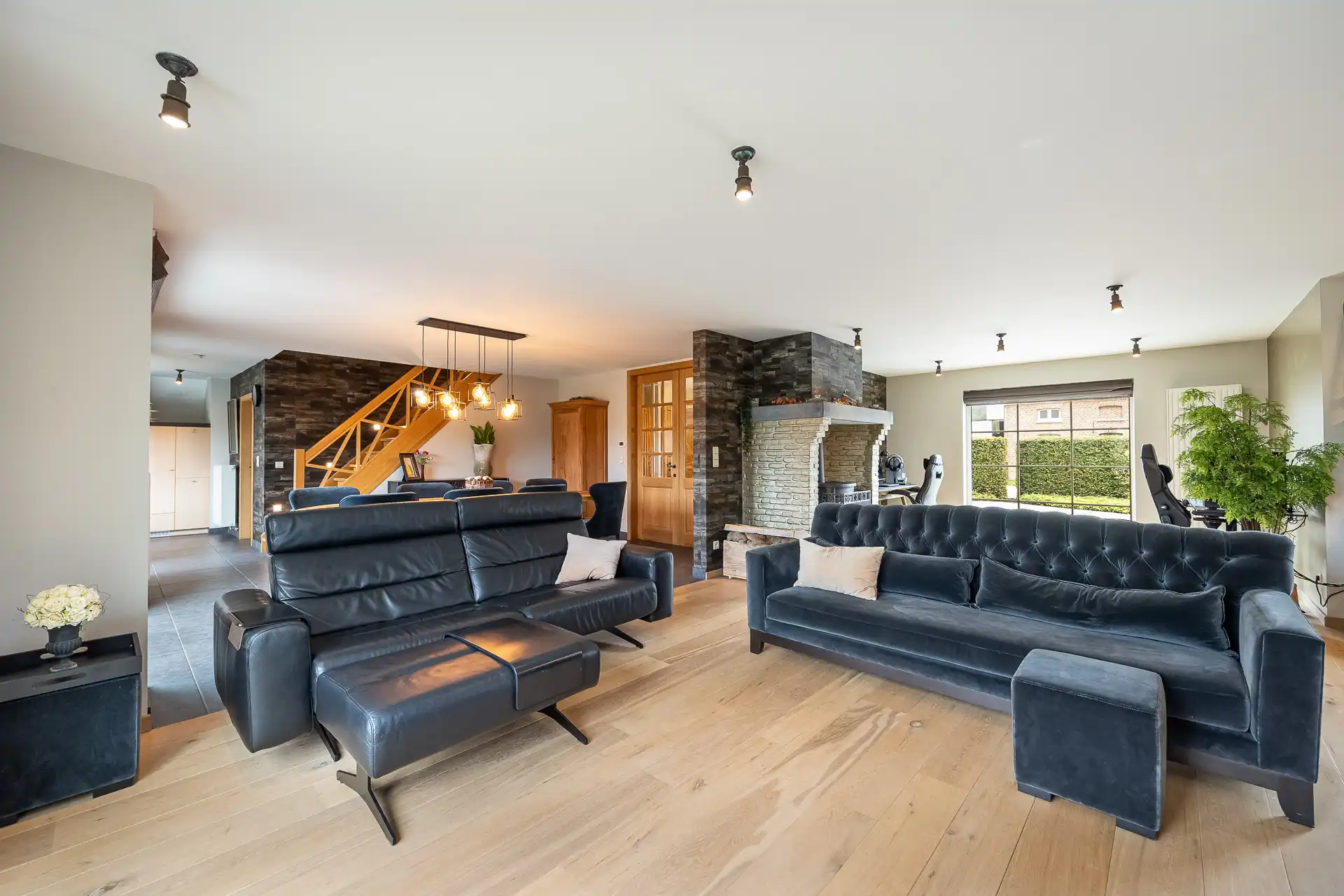 Ruime tijdloze villa met zwembad, poolhouse & prachtige tuin in Boortmeerbeek foto 6