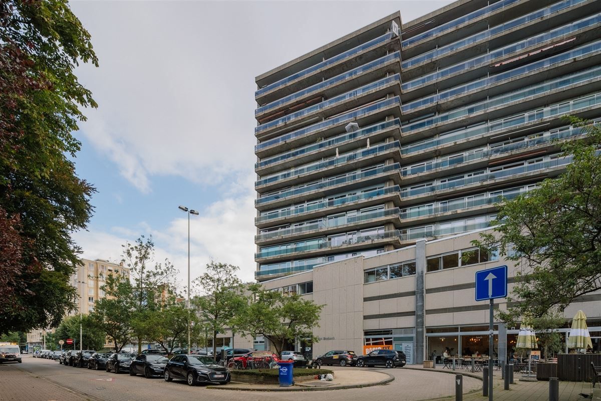 Ruime ondergrondse staanplaats foto {{pictureIndex}}