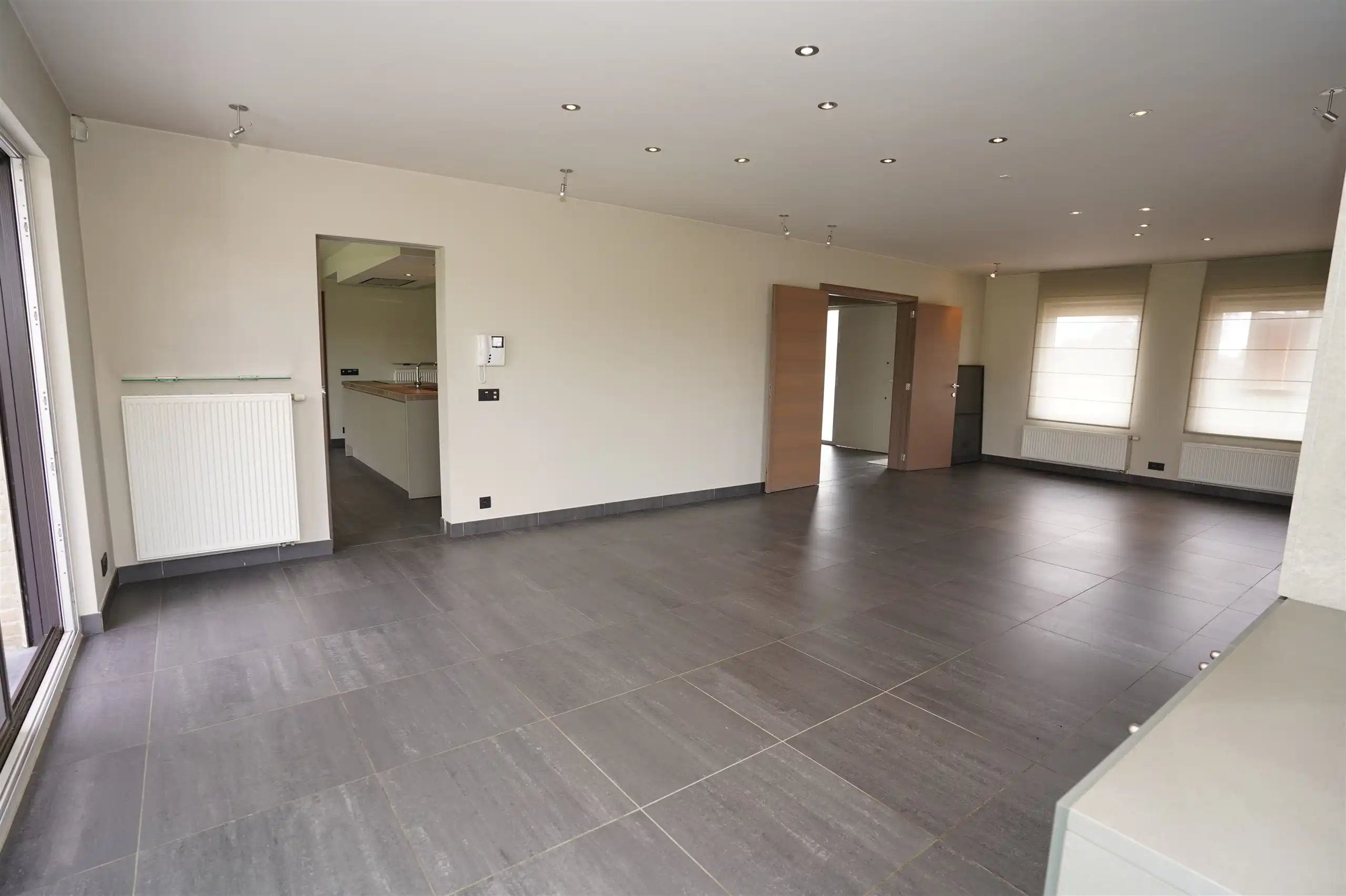 Prachtige halfopen villa met zicht op groen – ruimte, rust en comfort op 952 m² foto 7