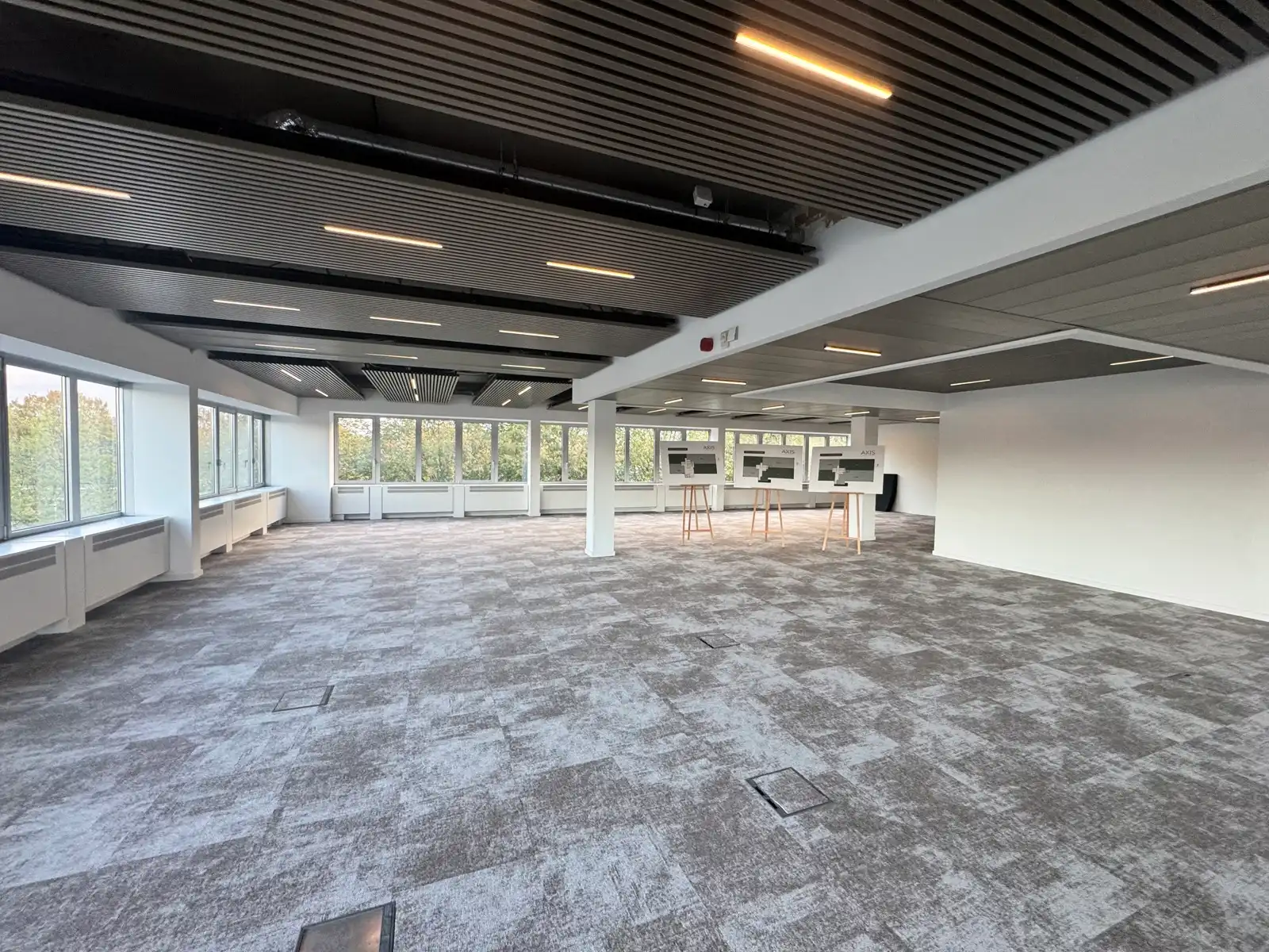 Nieuw Gerenoveerde Kantoren in een Groene Omgeving te Edegem foto 4