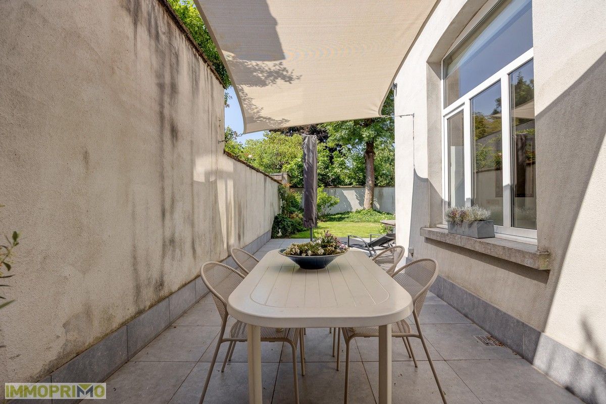 Ruim en stijlvol 1-slaapkamerappartement met zuidtuin en terras foto 16