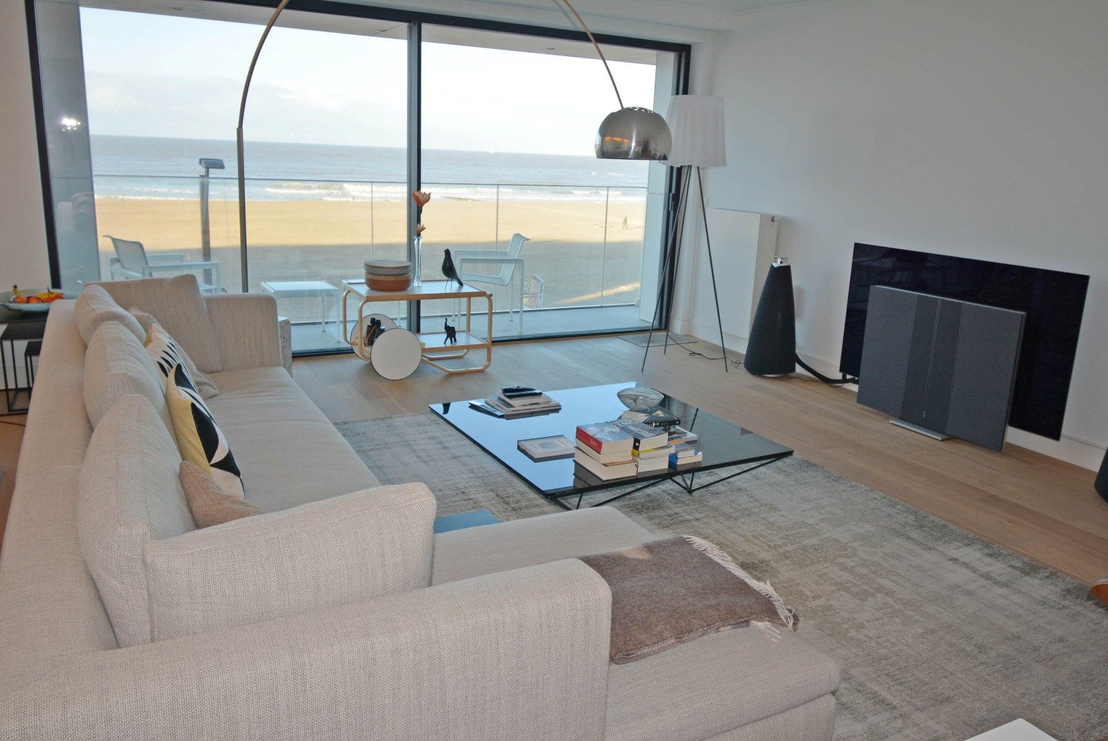 Appartement met frontaal zeezicht op een tweede verdieping aan Albertstrand foto 2