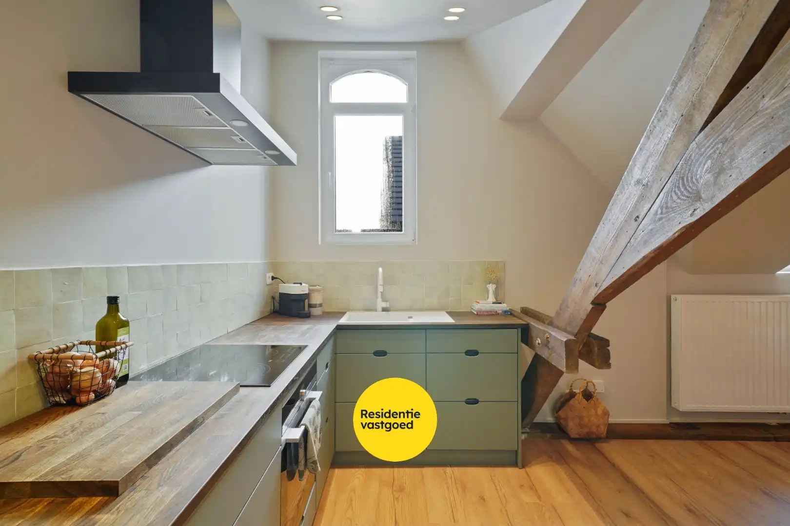 Stijlvol gerenoveerd appartement met karakter in het historisch centrum van Oostende foto 8