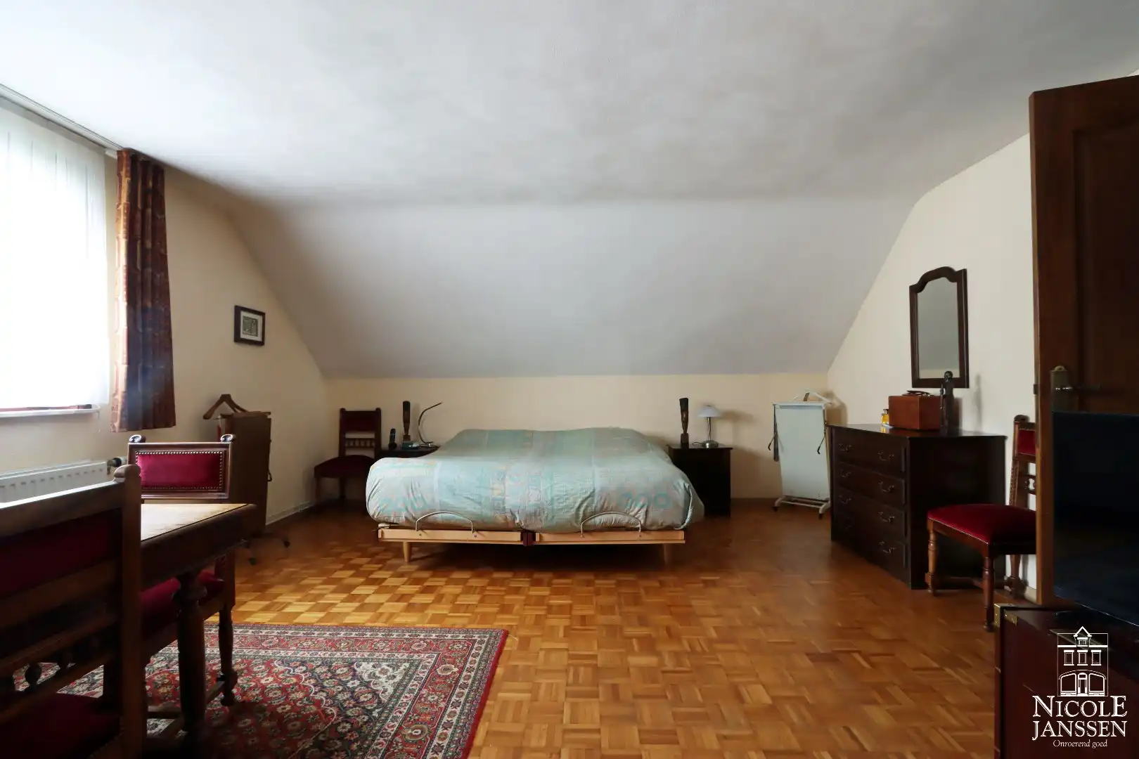 Goed onderhouden gezinswoning met diepe tuin met zwembad foto 14