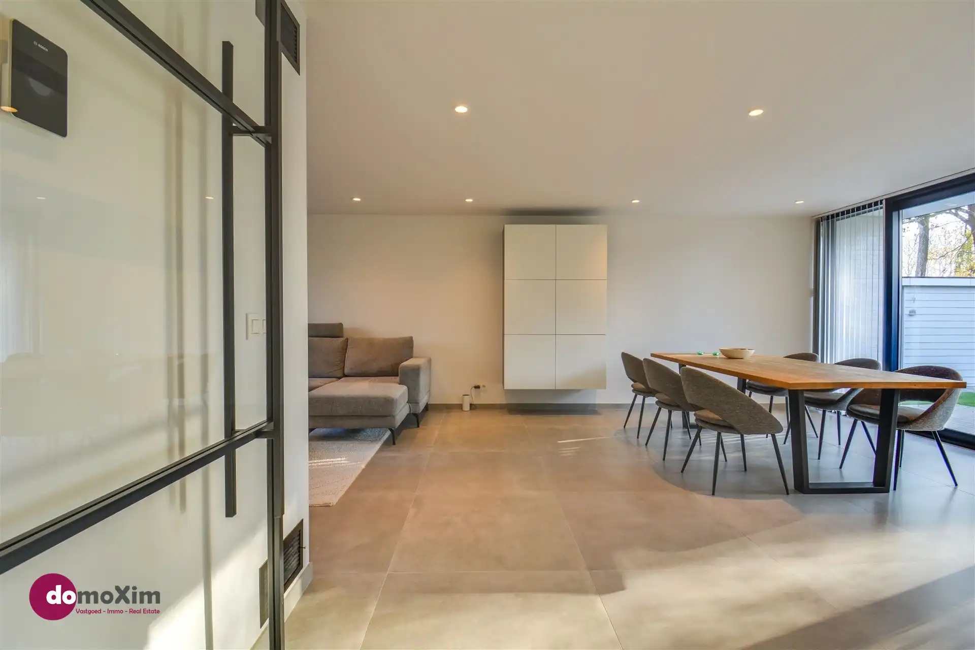 Hoogwaardig afgewerkte, instapklare bungalow in residentiële wijk Lievekensbossen foto 3