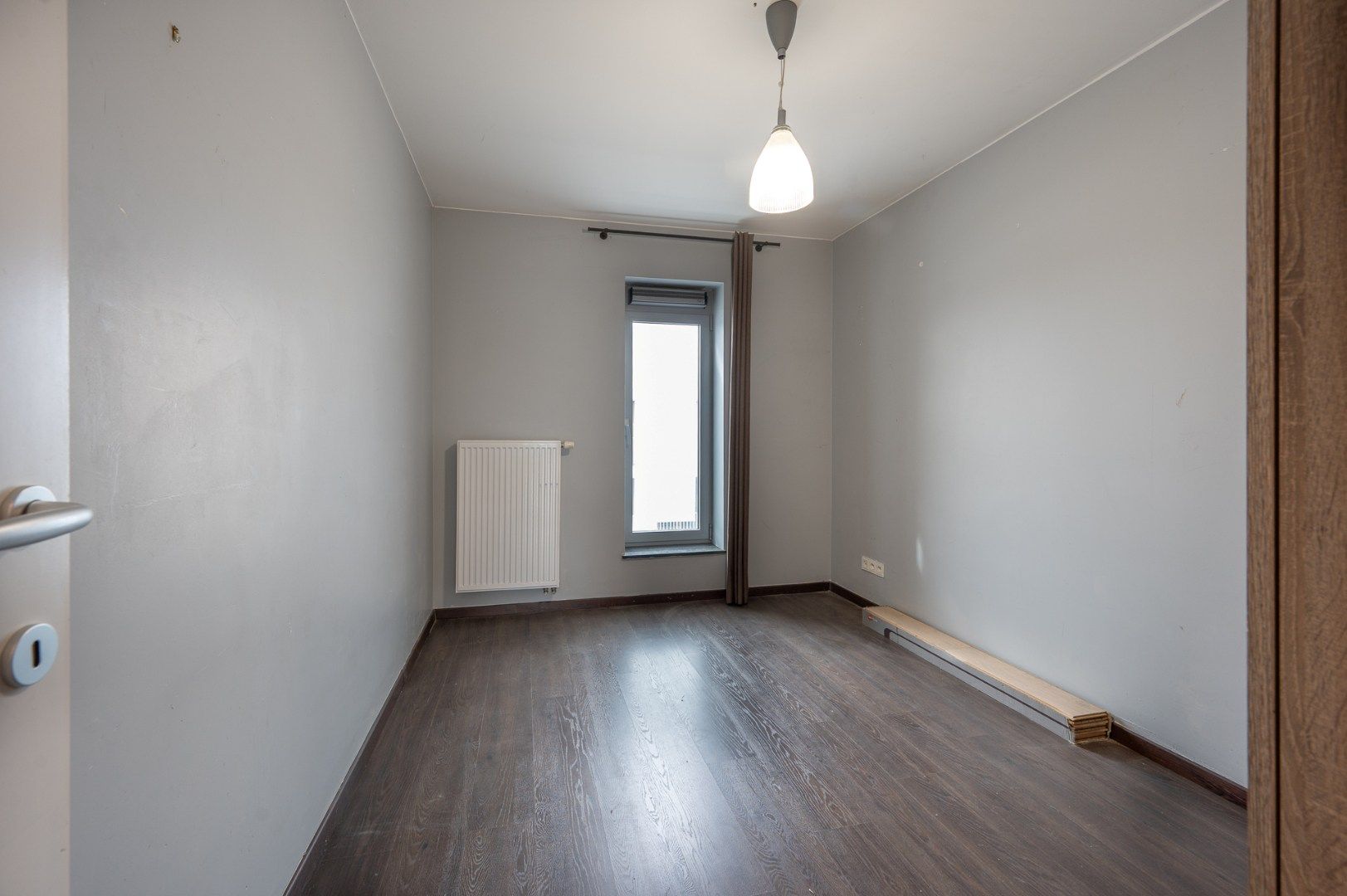 Rustig gelegen appartement vlak bij station Brugge, omringd door groen foto 11