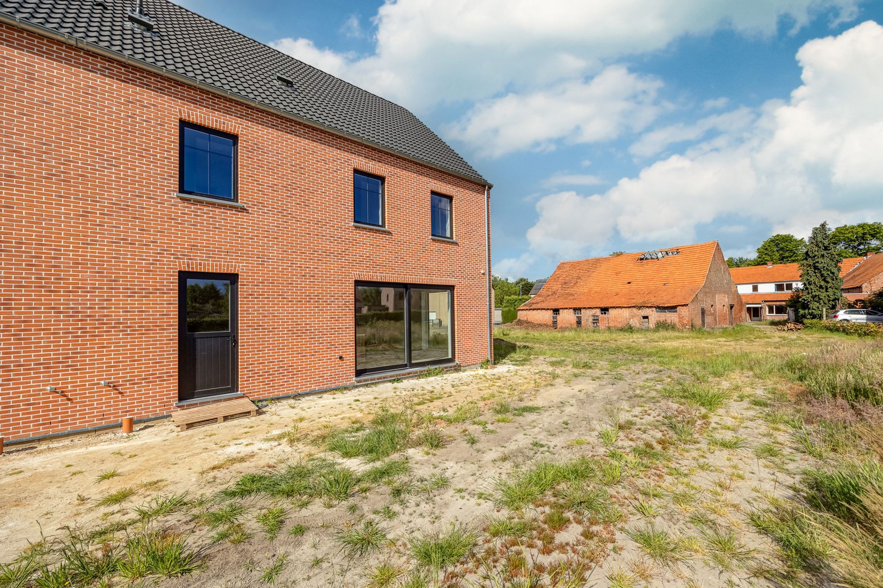 Ruime gezinswoning (ca 245 m²) met 4 slaapkamers op perceel van ca. 303 m². foto 22