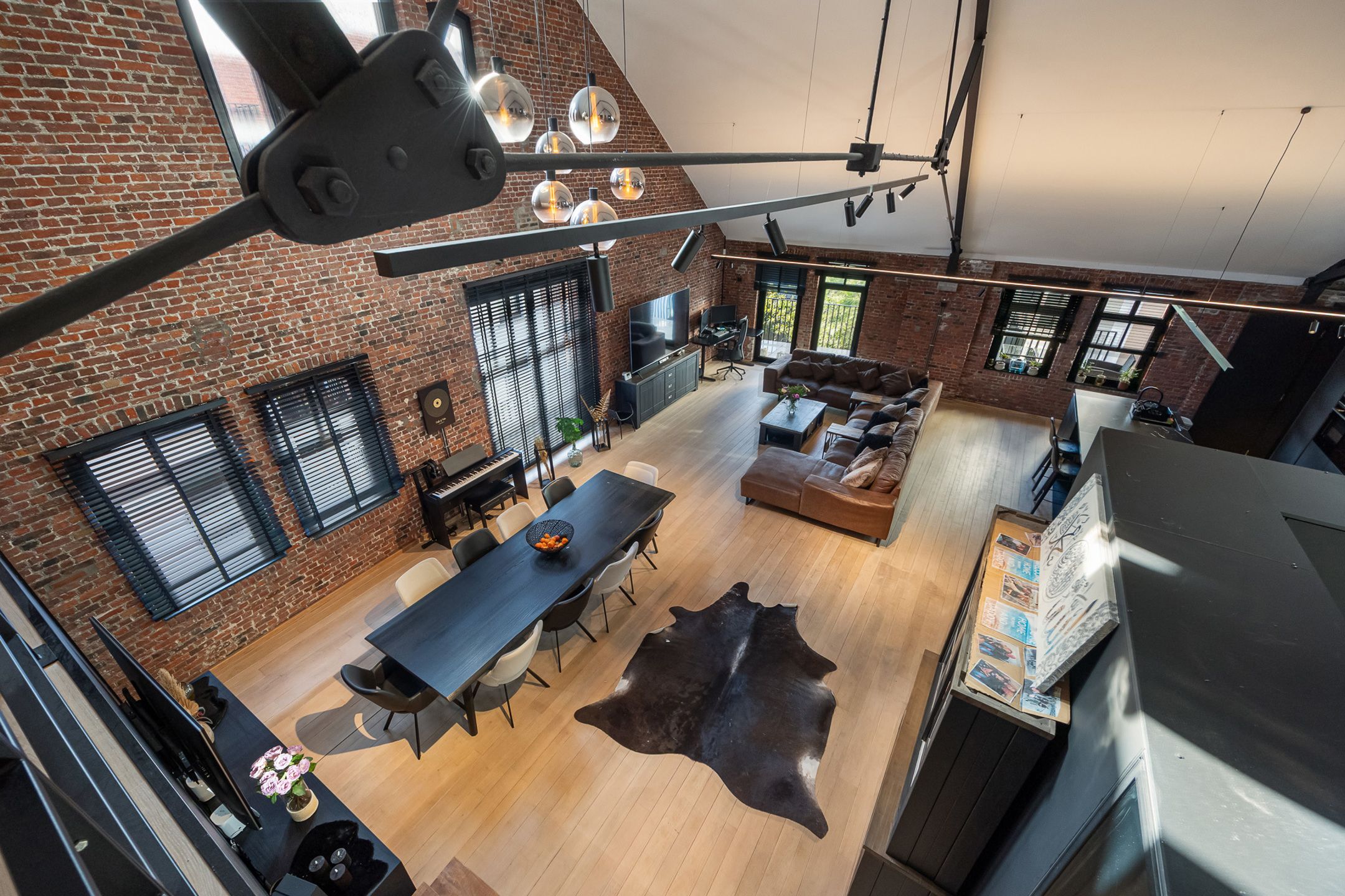 ANTWERPEN - Uniek loft appartement in historisch pakhuis! foto 5