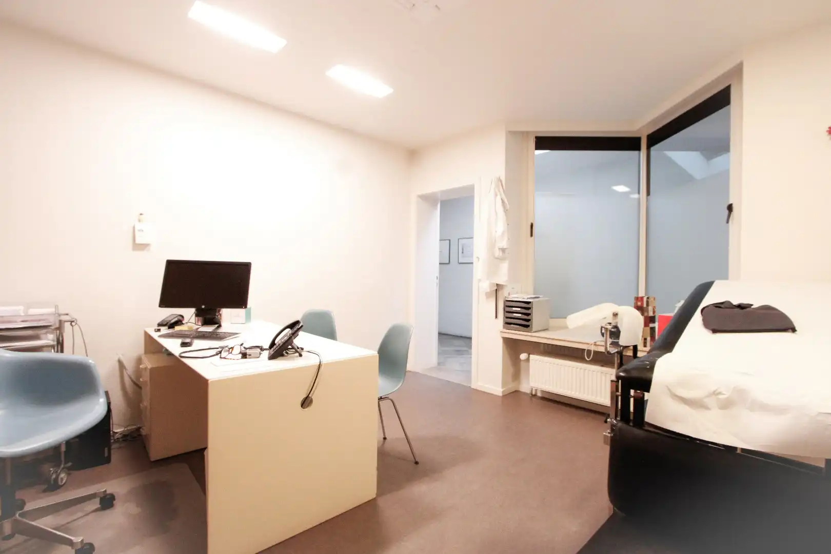 TE HUUR: Instapklaar handelspand  Dumortierlaan 20 Prijs overeen te komen foto 3