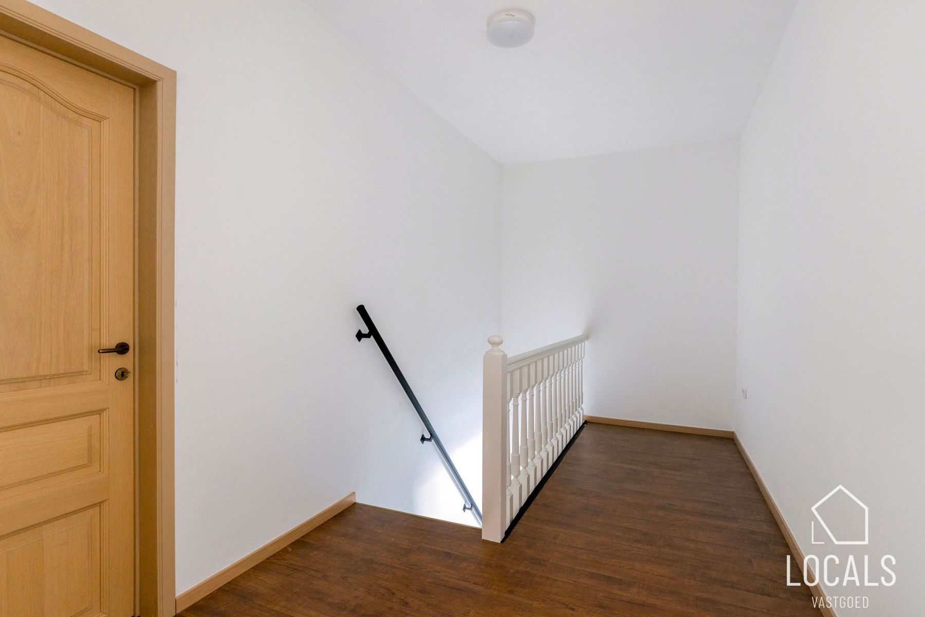Instapklare woning met tuin, parking en modern wooncomfort foto 11