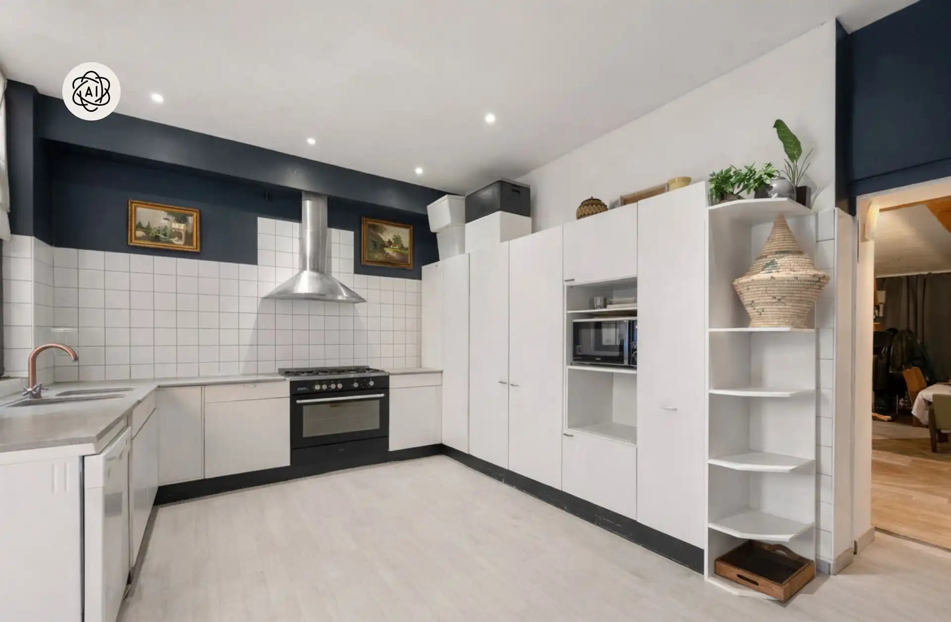 Grote karakterwoning met 5 slaapkamers en dakappartement. foto 13