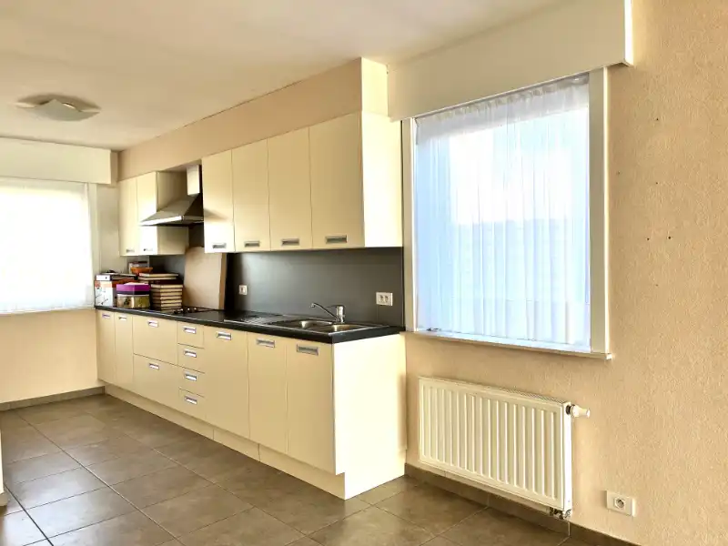 Woning met slaapkamer en badkamer gelijkvloers foto 7