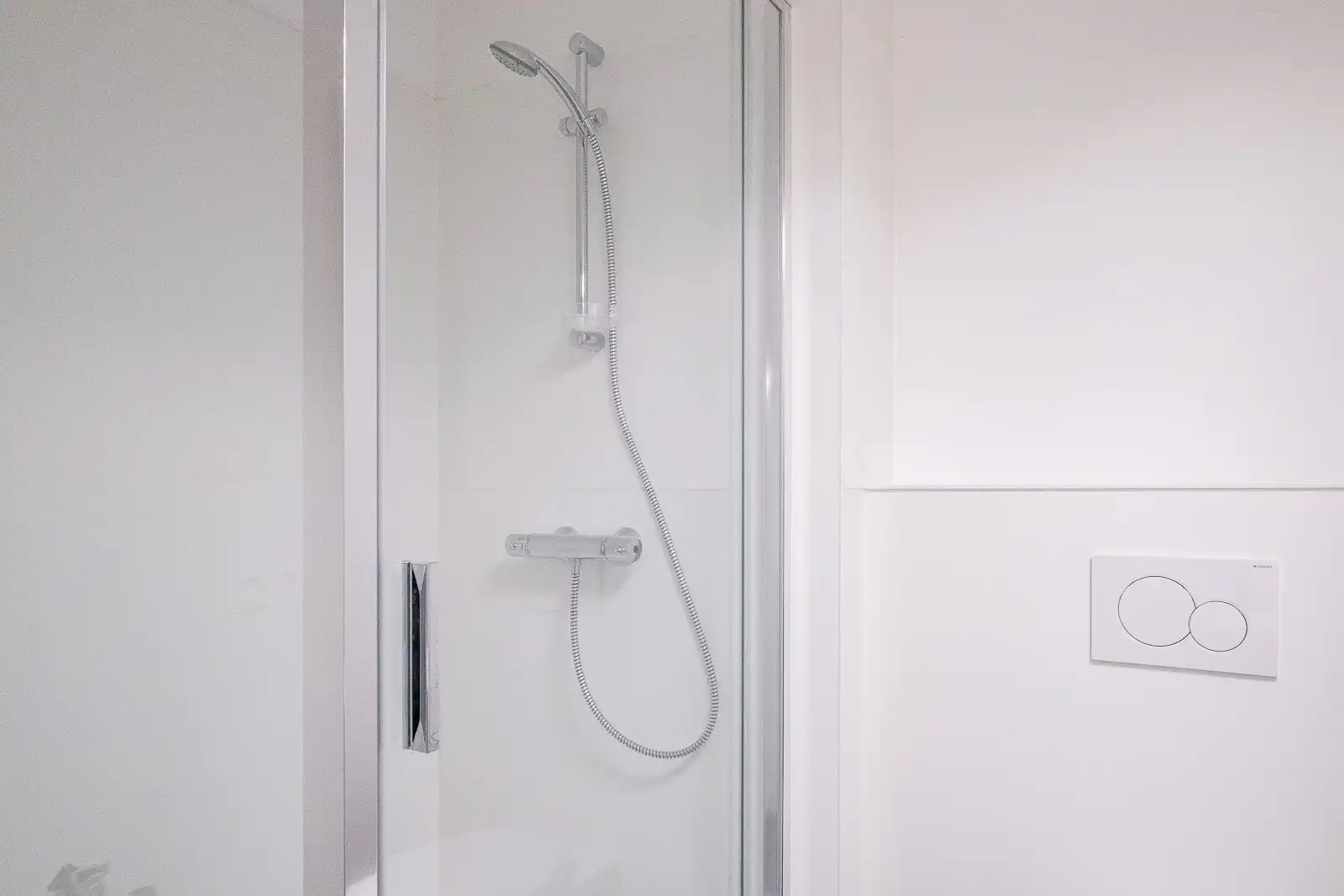Gerenoveerd appartement met garagebox foto 9