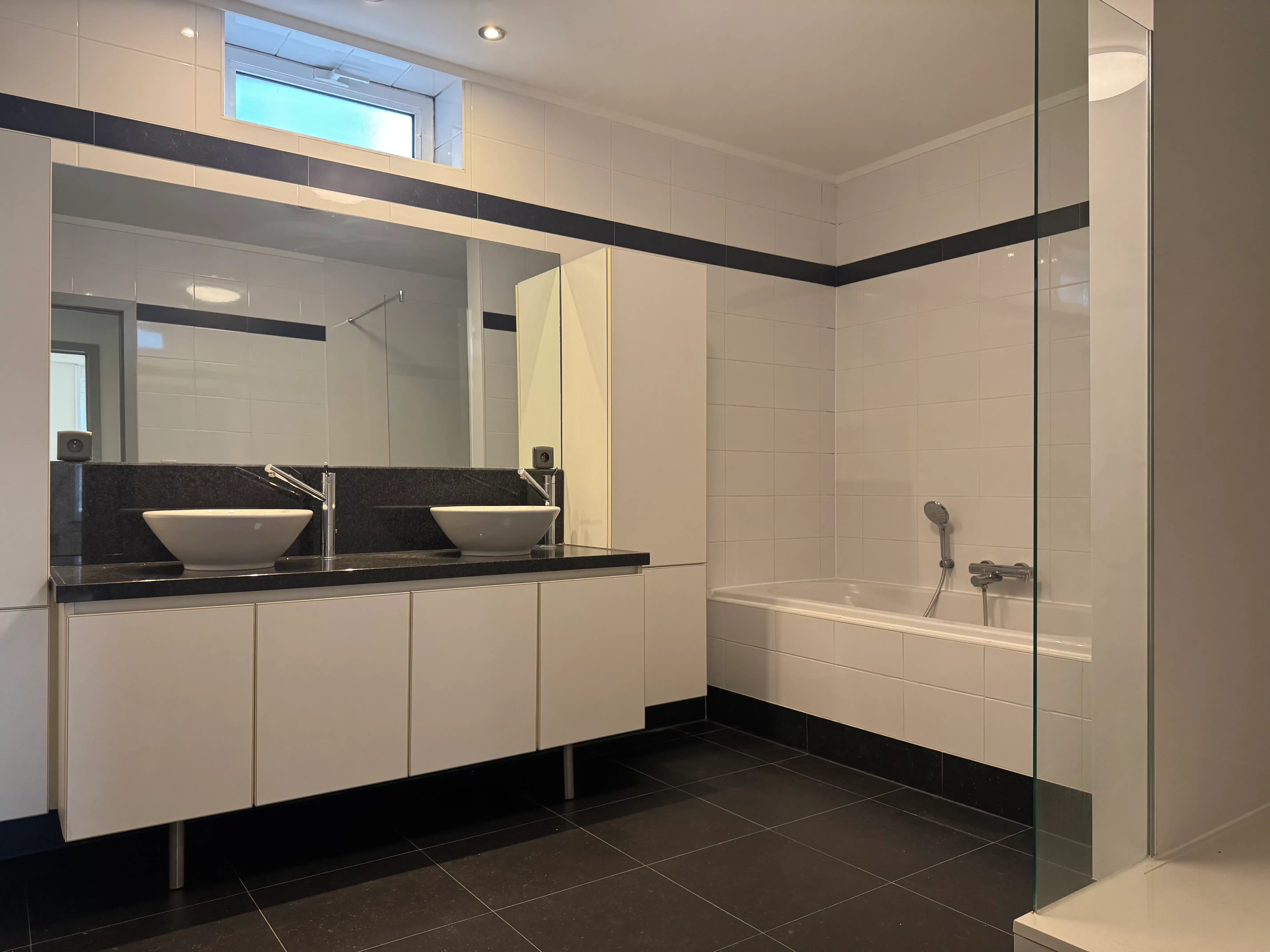 Ruim duplexappartement met tuinkamer en balkon op toplocatie foto 20