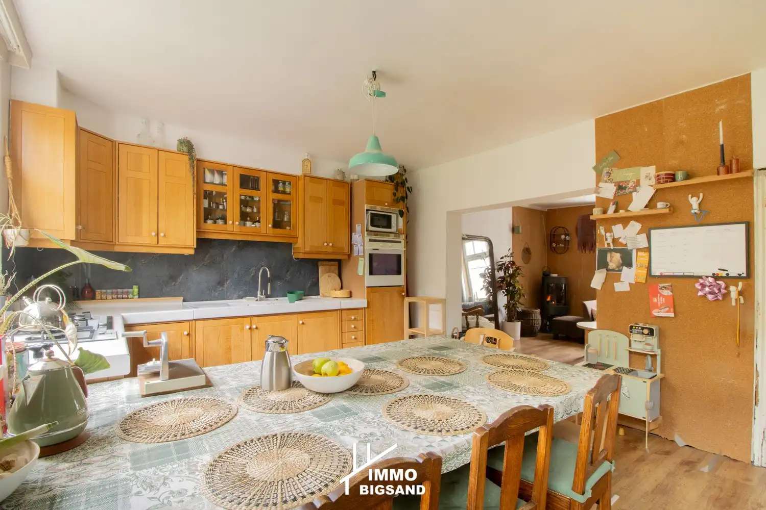 Karaktervolle woning met 5 slaapkamers met grote bosrijke tuin te koop foto 5