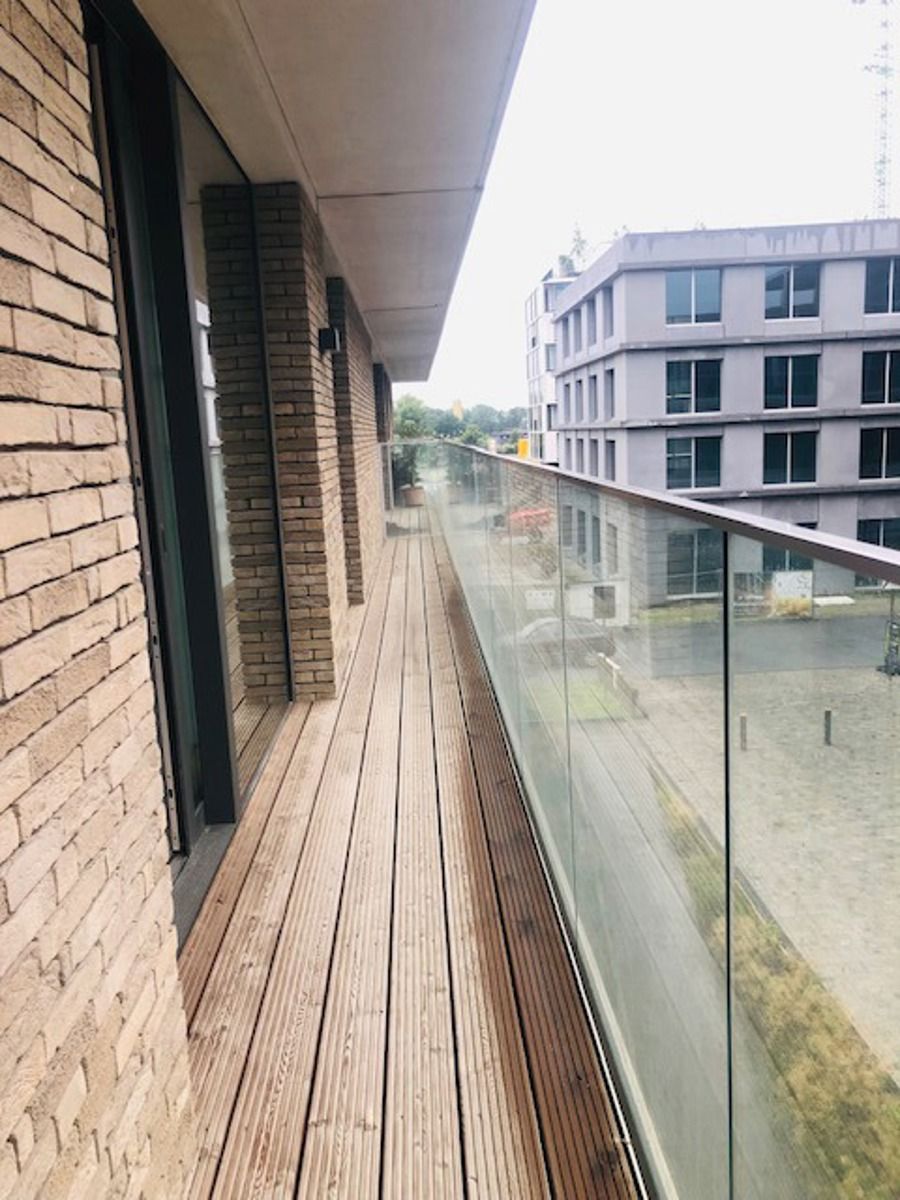 Gemeubeld 1-slaapkamer app met prachtig zicht op park  foto 6