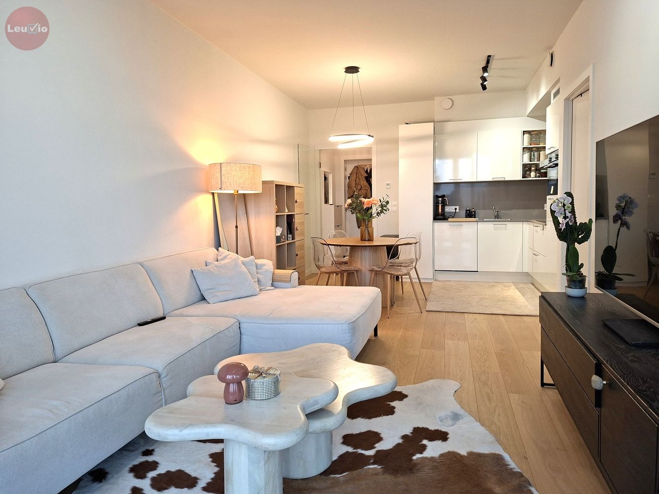 Nieuwbouw luxe appartment met autotaanplaats en fietsenberging foto 6