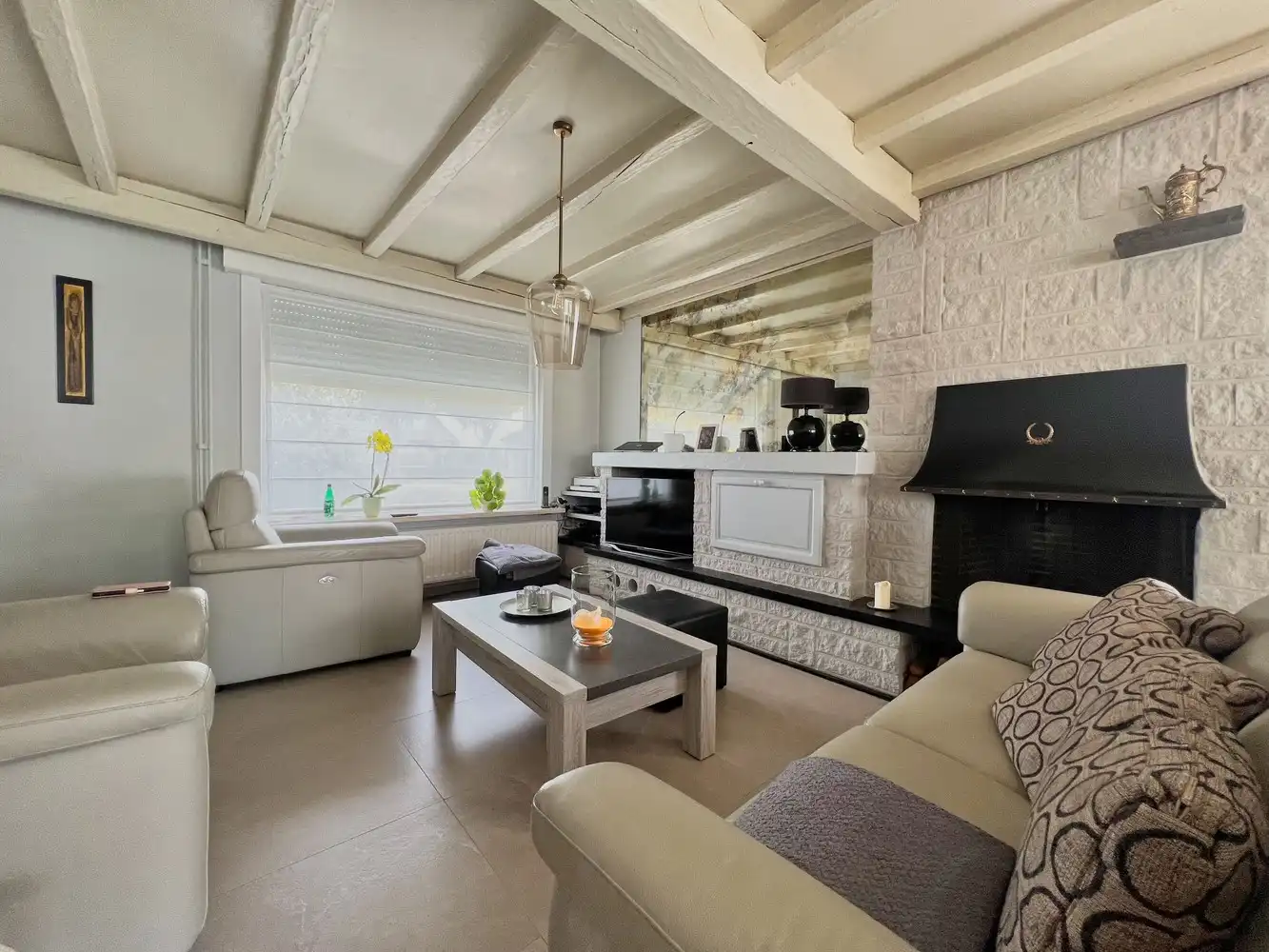 Prachtige, lichtrijke woning met zonnige tuin + garage! foto 3