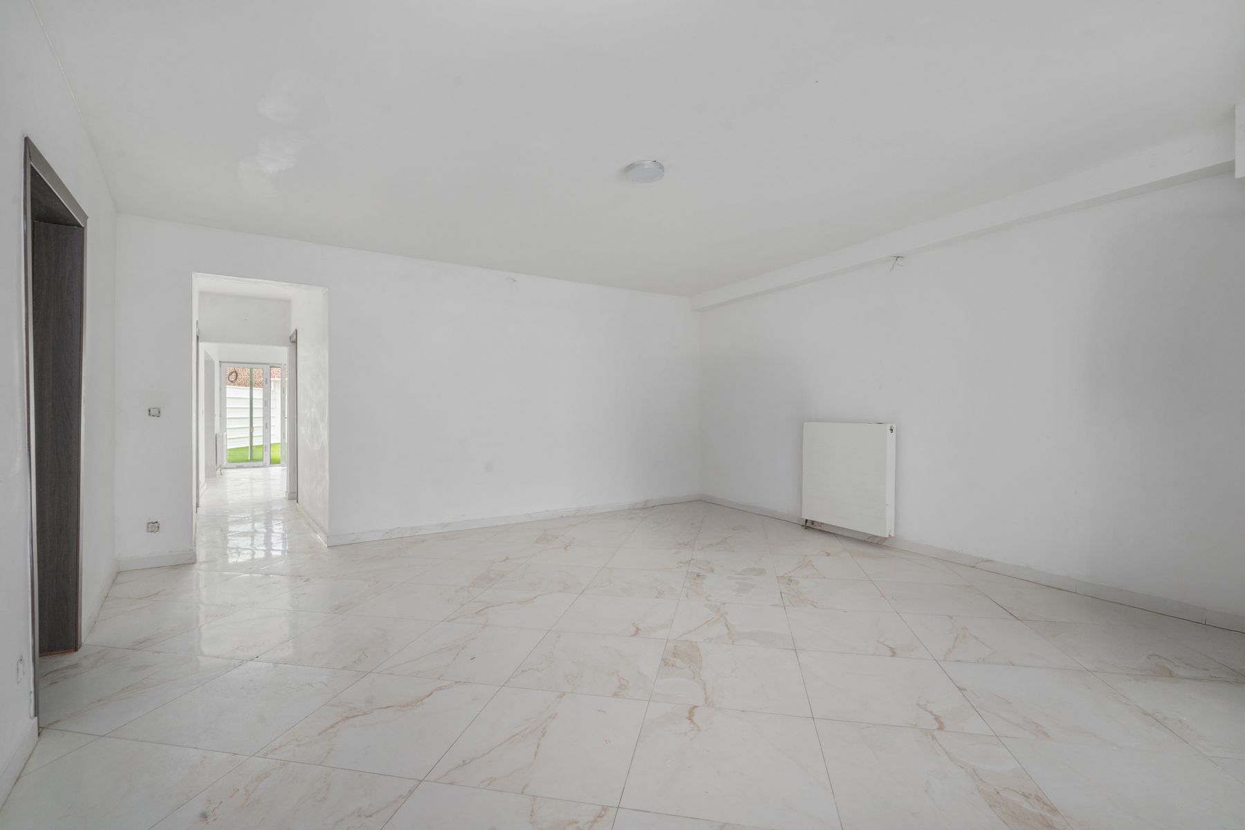 Gelijkvloers appartement 152 m² met tuin van 60 m² foto 6