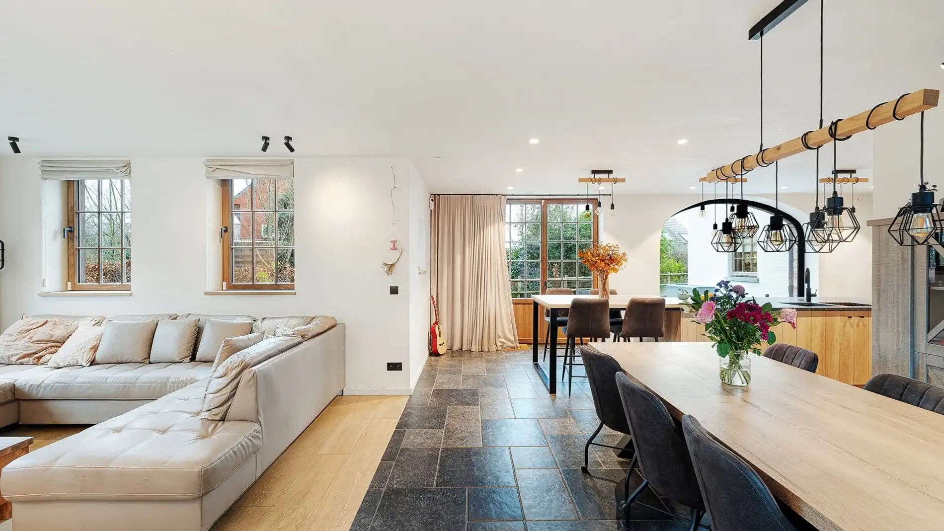 Fantastisch huis op een groene locatie te Moerkerke foto 4