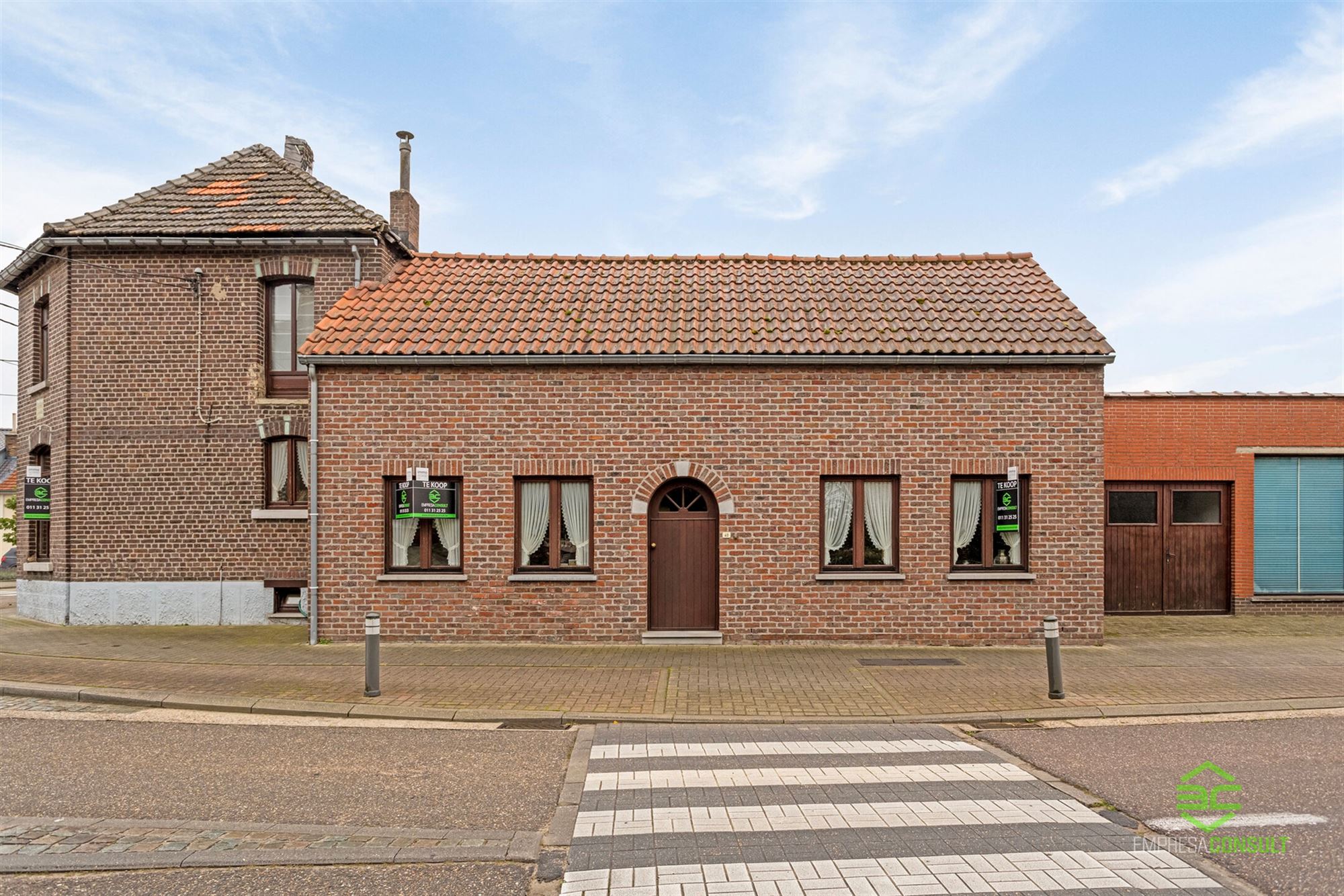 Dubbelwoonst met polyvalente zaal van 180m² in Budingen! foto 4