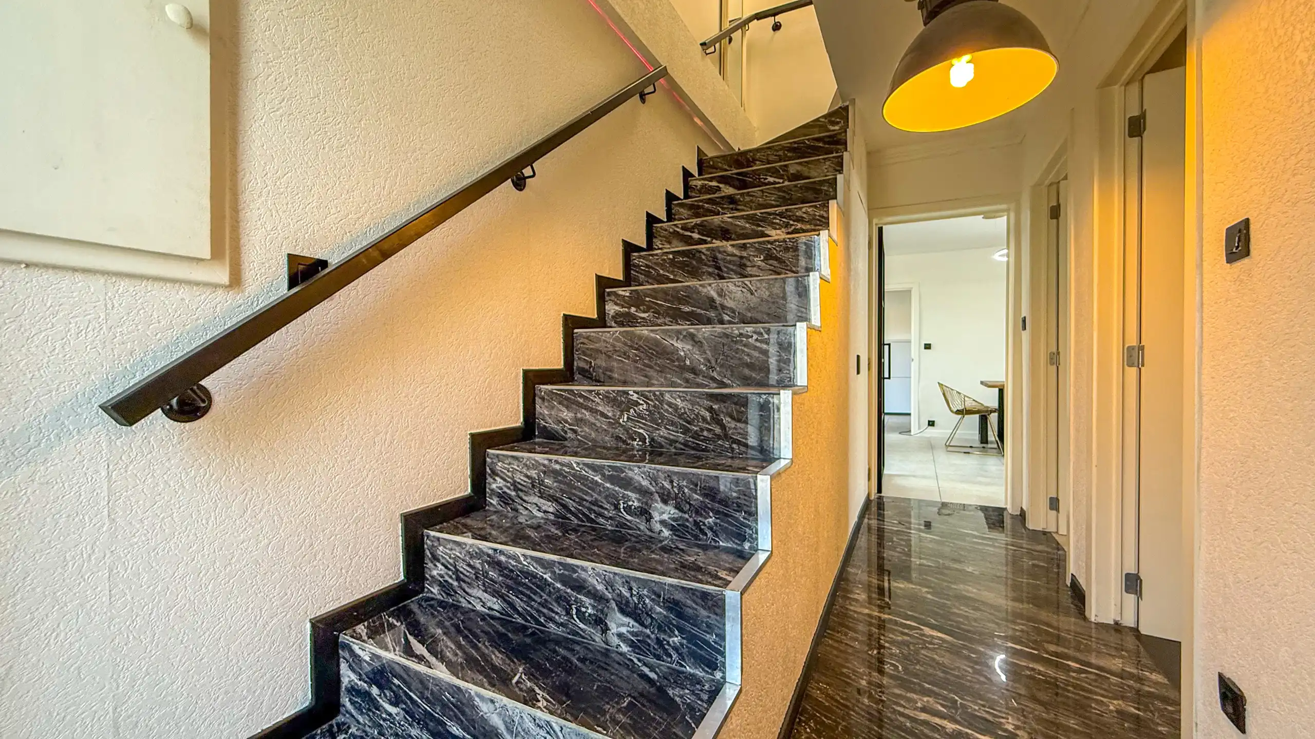 Instapklare woning met 5 slpks, rustig gelegen te Beringen! foto 31