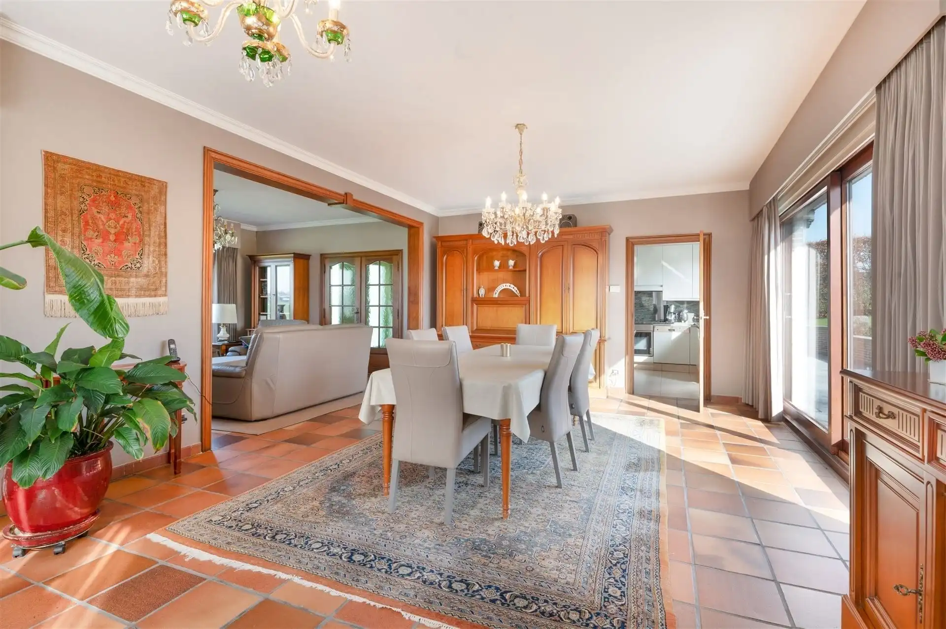 Ruime villa met prachtig uitzicht foto 4