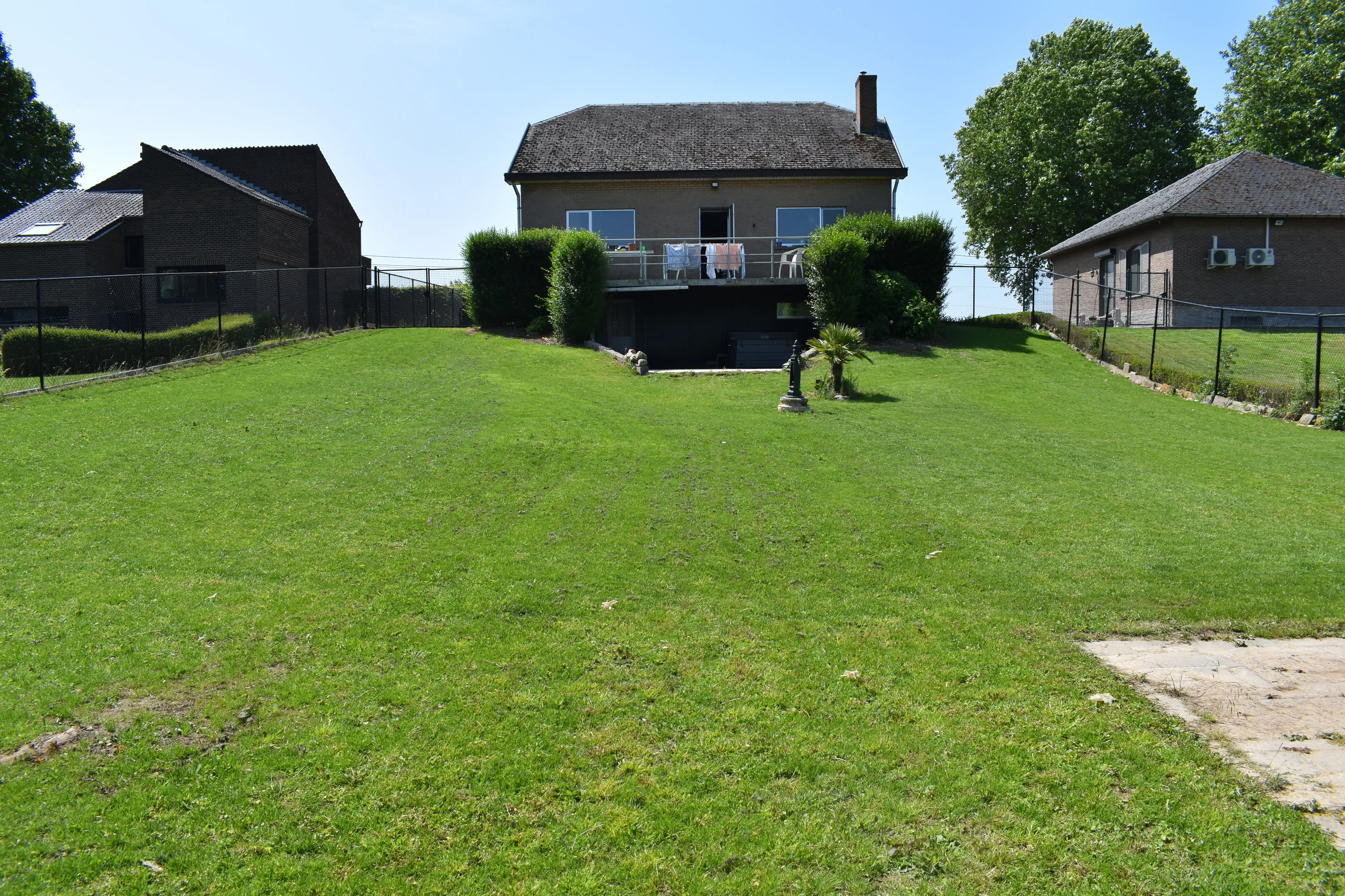 Ruime karaktervolle woning met 5 slaapkamers foto 24