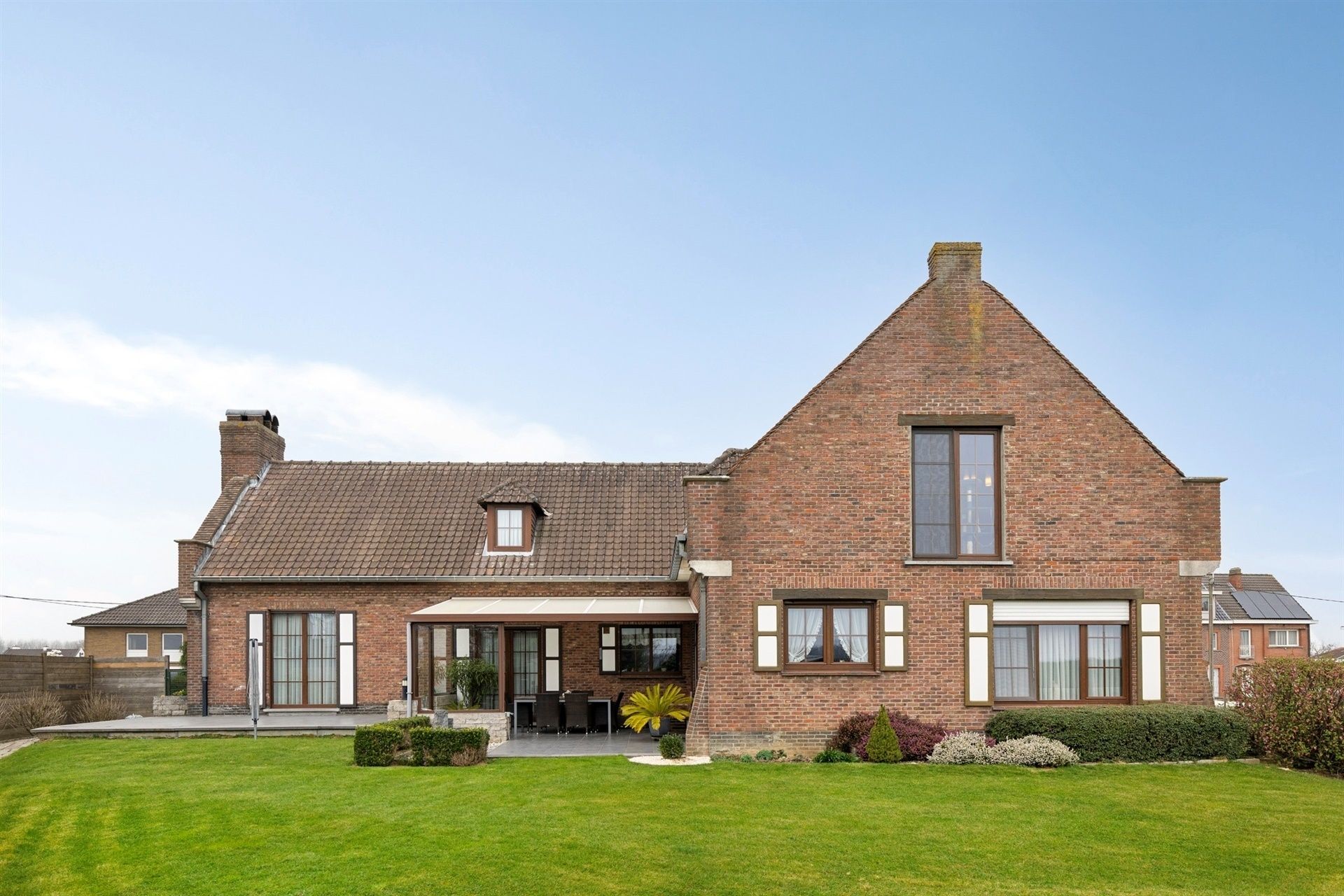 Rustig gelegen landhuis met 6 kamers foto 9