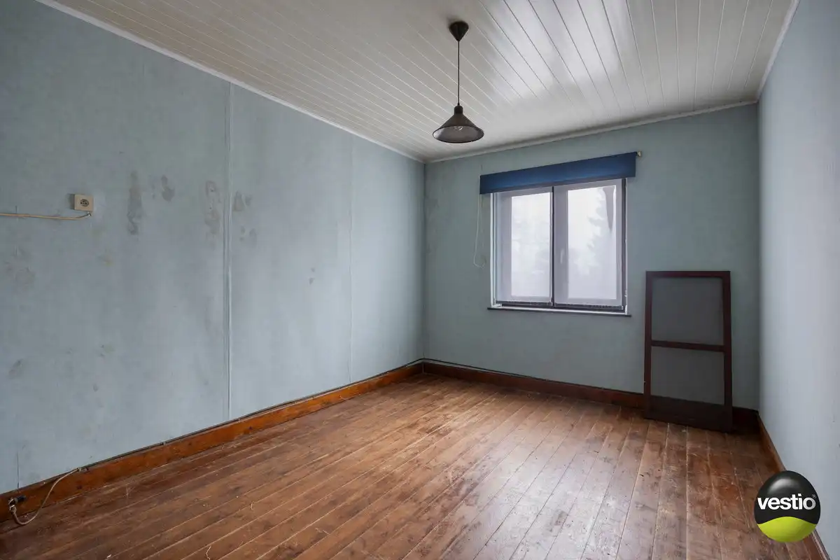 VIERKANTSHOEVE MET 4 BIJHORENDE VARKENSSTALLEN TE SINT-HUIBRECHTS-HERN op 65A79CA. foto 19