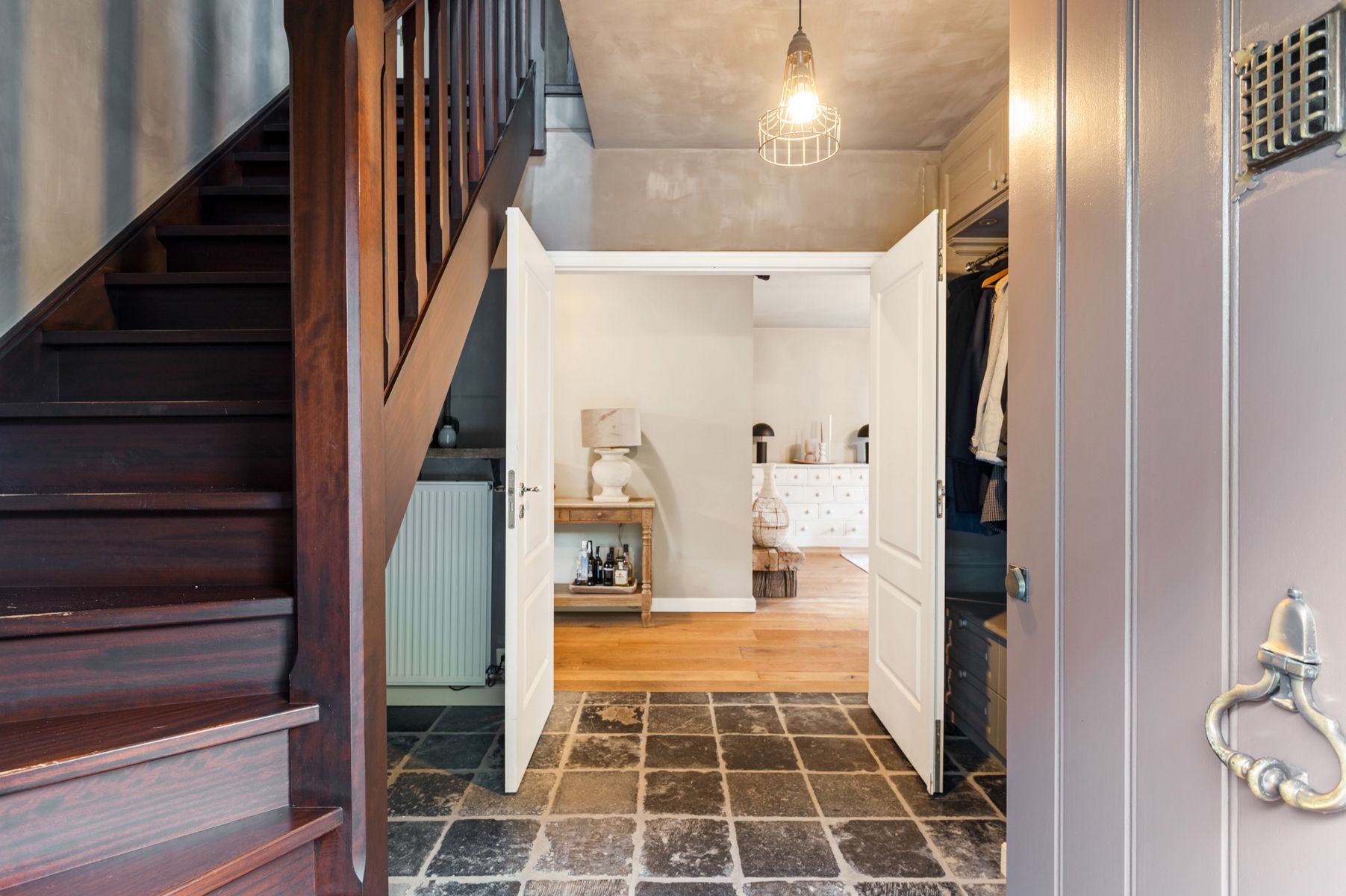Hoogwaardig afgewerkte woning met bijgebouw op 587 m2  foto 5