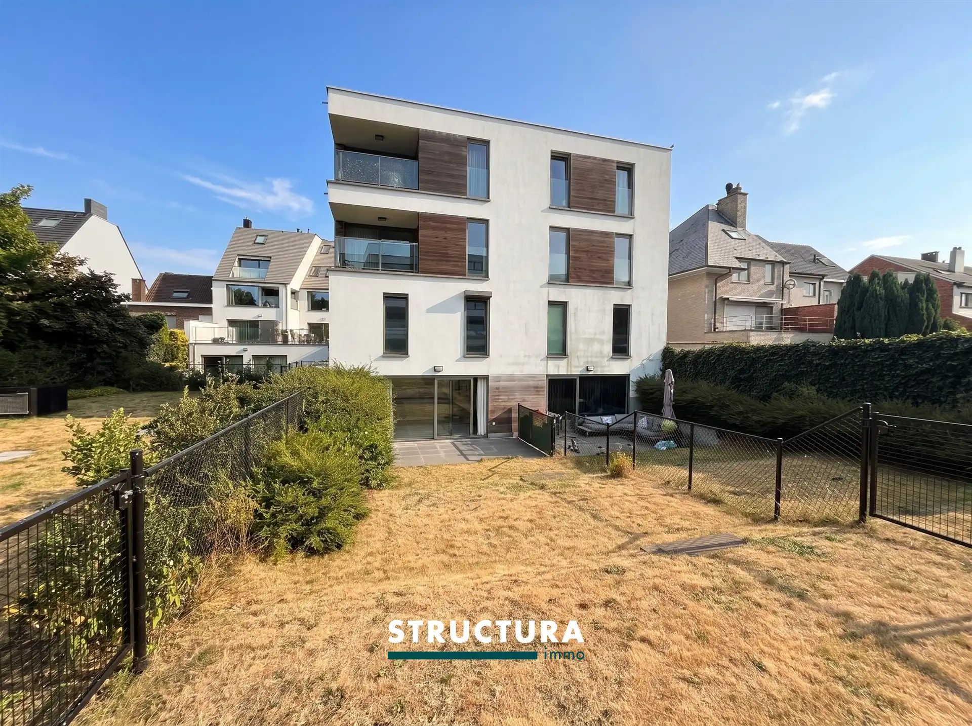 Nieuwbouwappartement met staanplaats en kelder foto 14