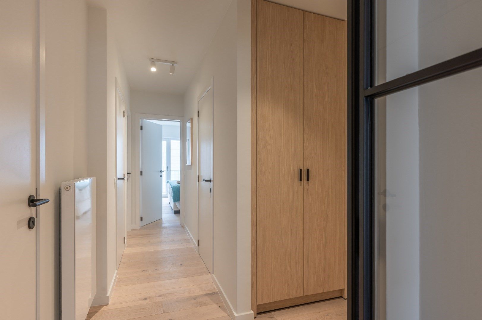 Prachtig gerenoveerd appartement met fantastische ligging in het commerciële centrum van Lippenslaan - Knokke.  foto 16