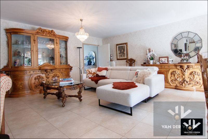 Instapklare en energiezuinige woning met veel licht en ruimte in rustige straat, ideaal voor gezinnen of kangoeroewonen! foto 7