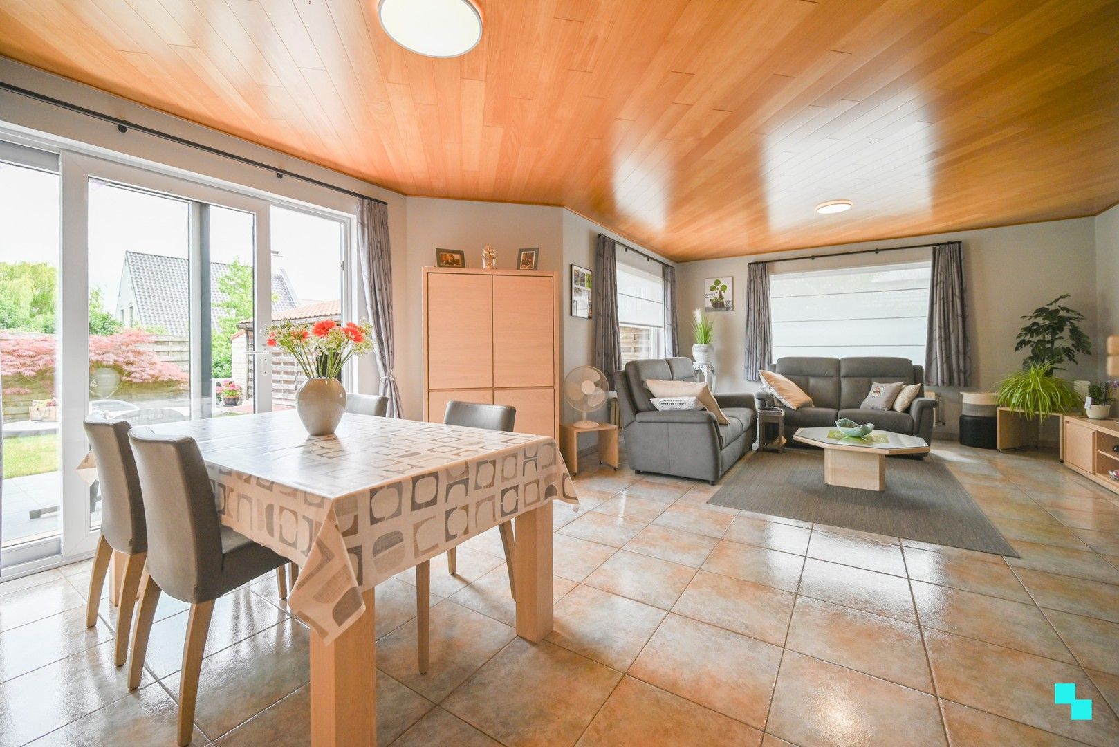 Instapklare bungalow rustig gelegen te Moorslede foto 4